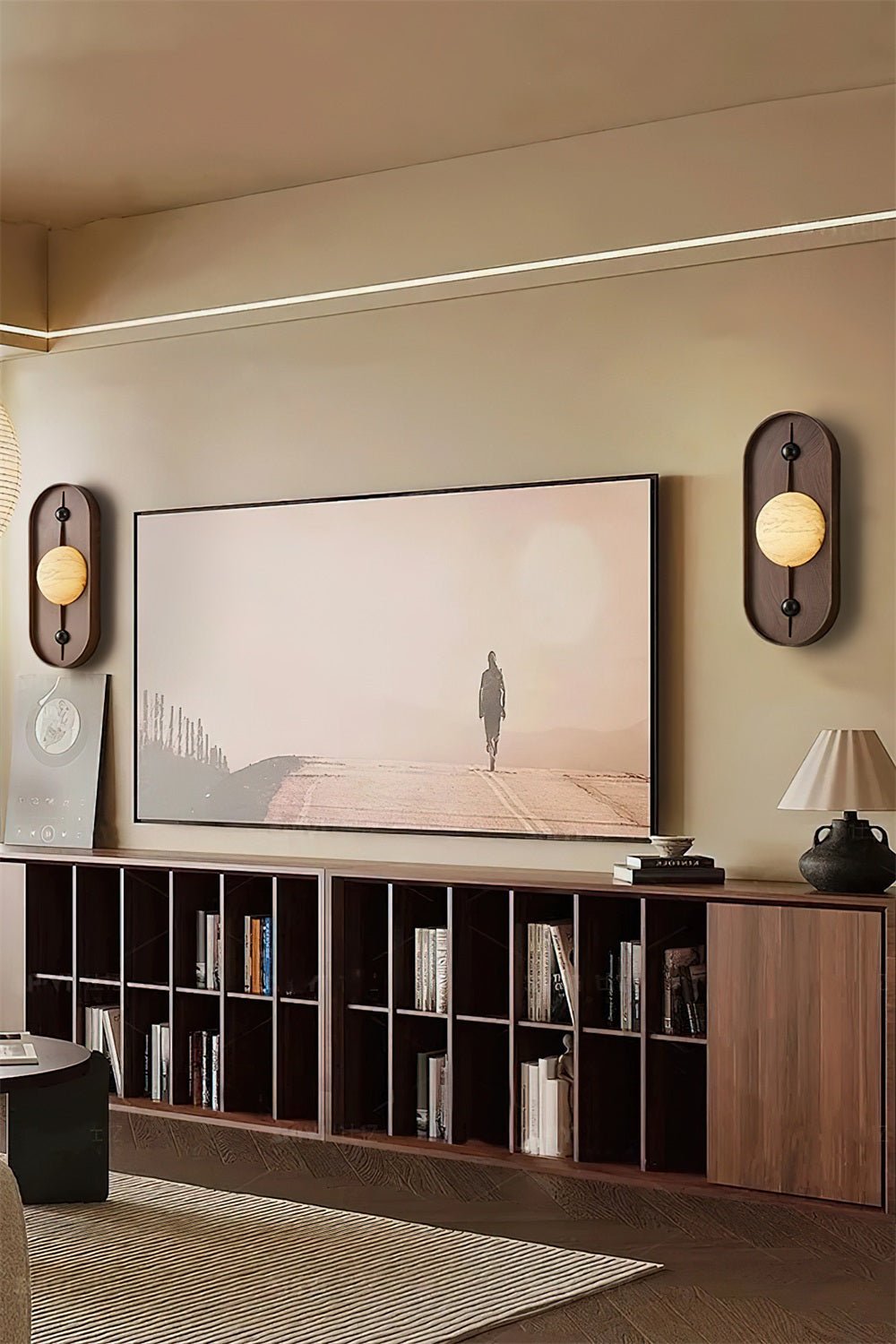 Lyvaran Oval Alabaster Wandleuchte mit Holzaufsatz