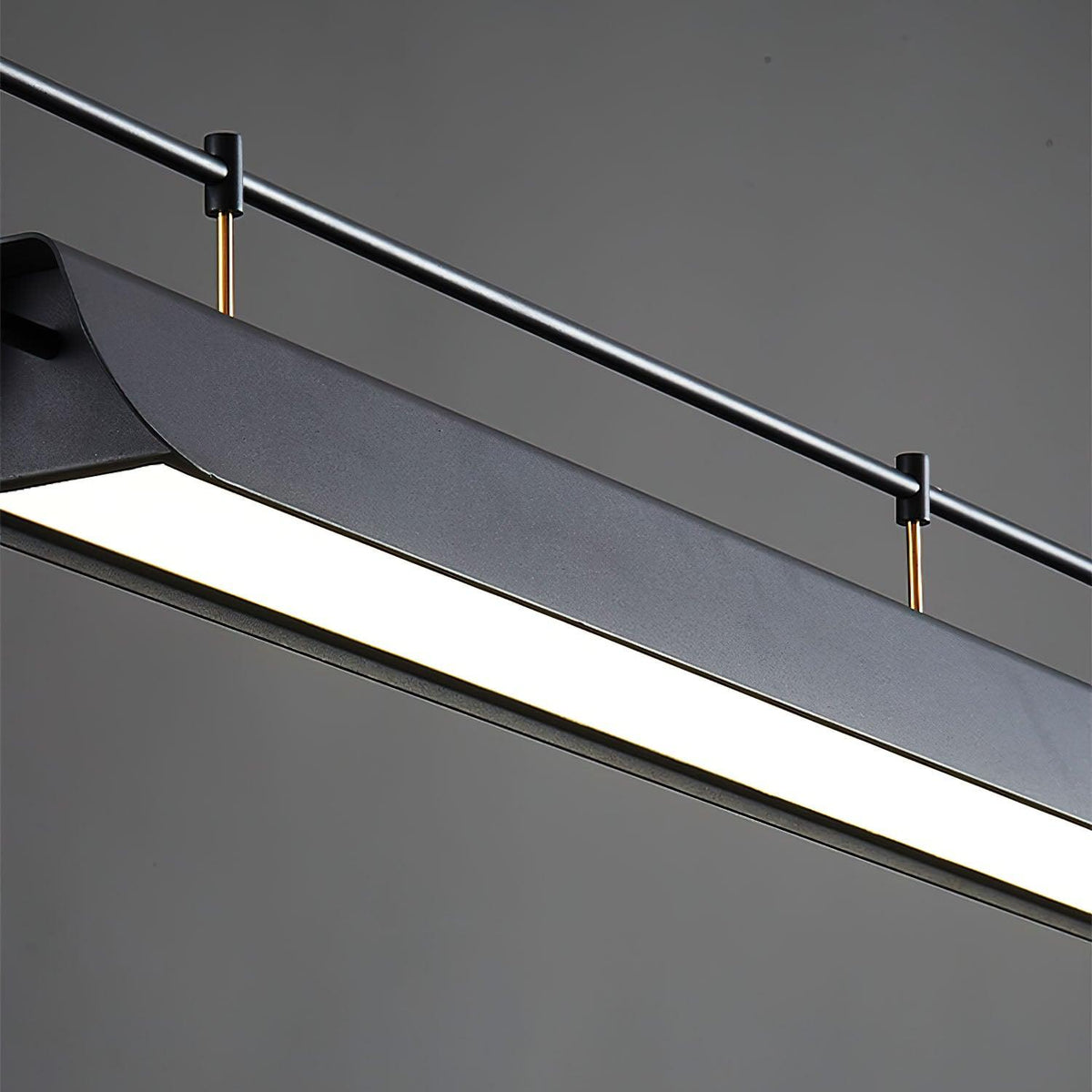 Terianora Kronleuchter Schwarz Dach LED