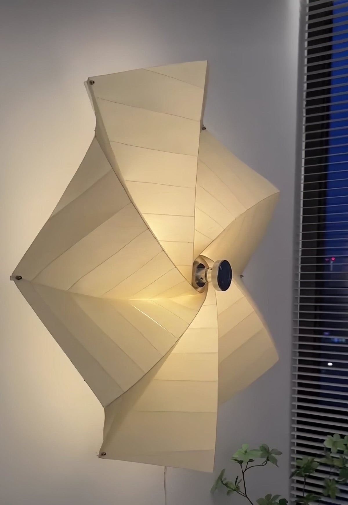 Liniise Spiral-Stoff-Pendelleuchte