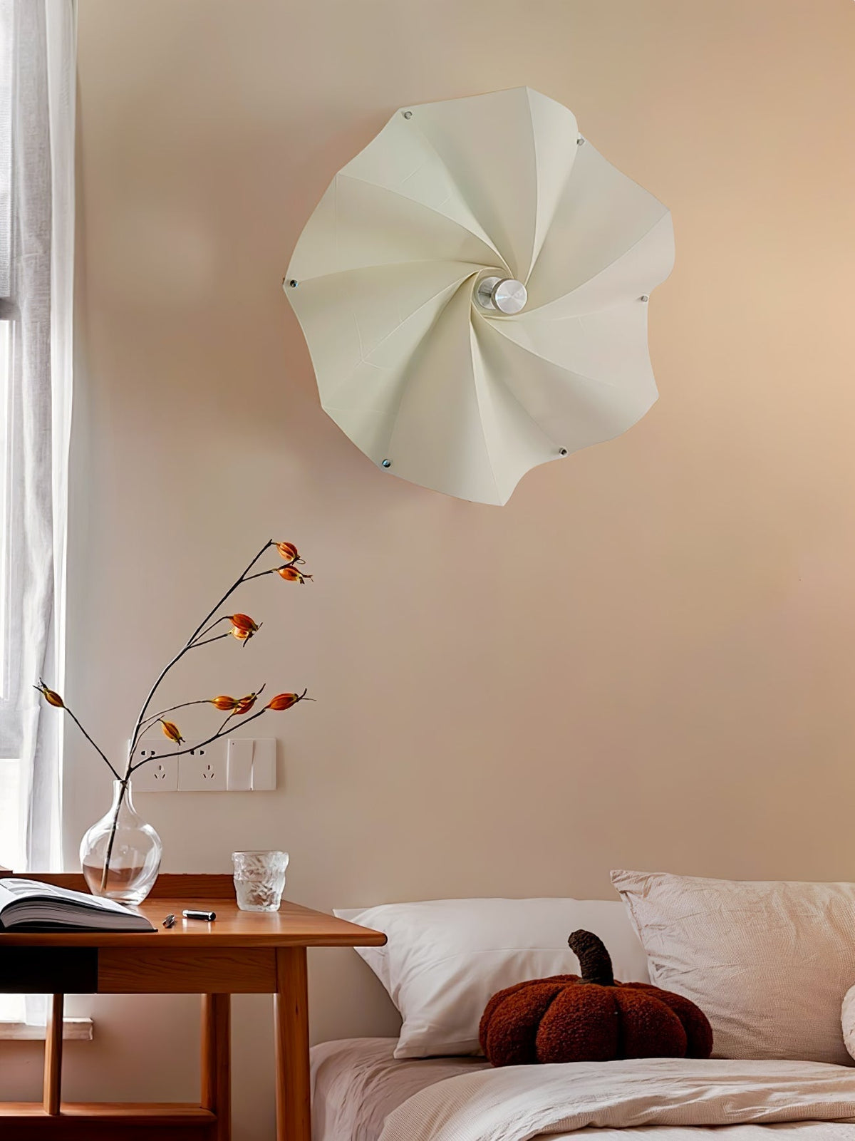 Liniise Spiral-Stoff-Pendelleuchte