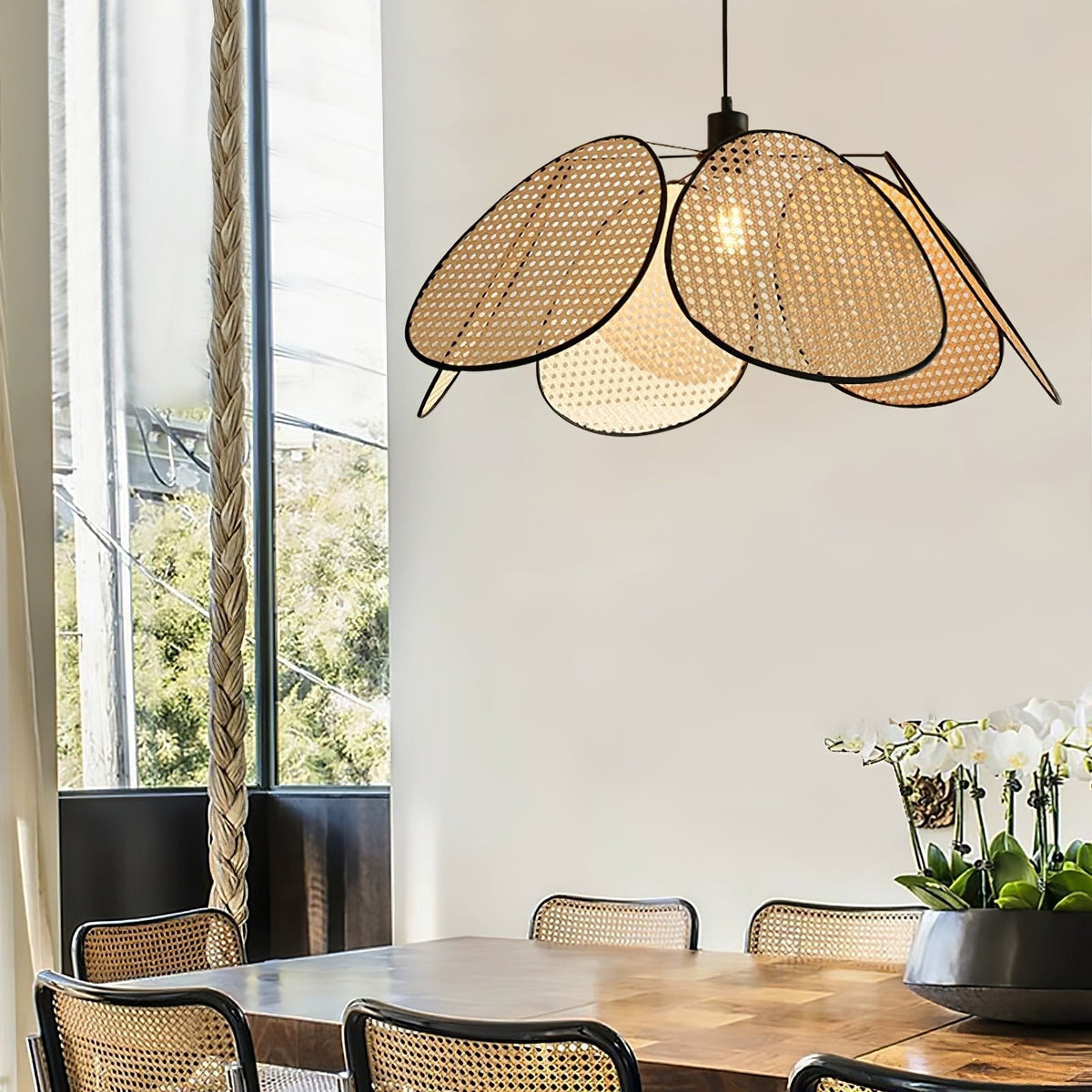 Orvara Pendelleuchte Blossom Petal aus Rattan