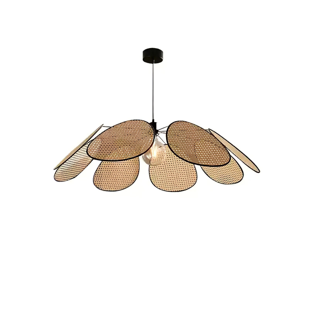 Orvara Pendelleuchte Blossom Petal aus Rattan