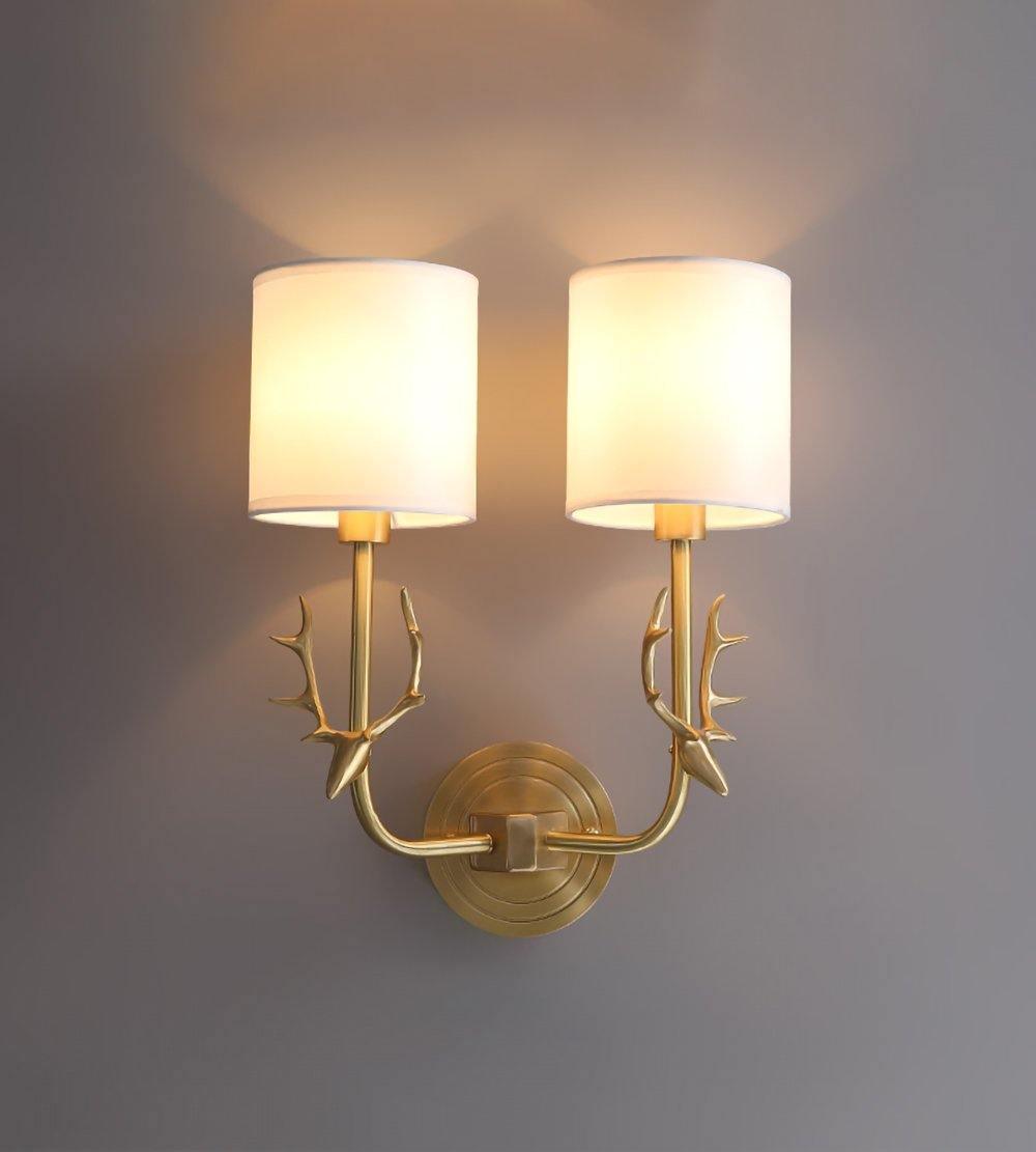 Auriviella Elegance Hirschkopf-Wandleuchte aus Messing