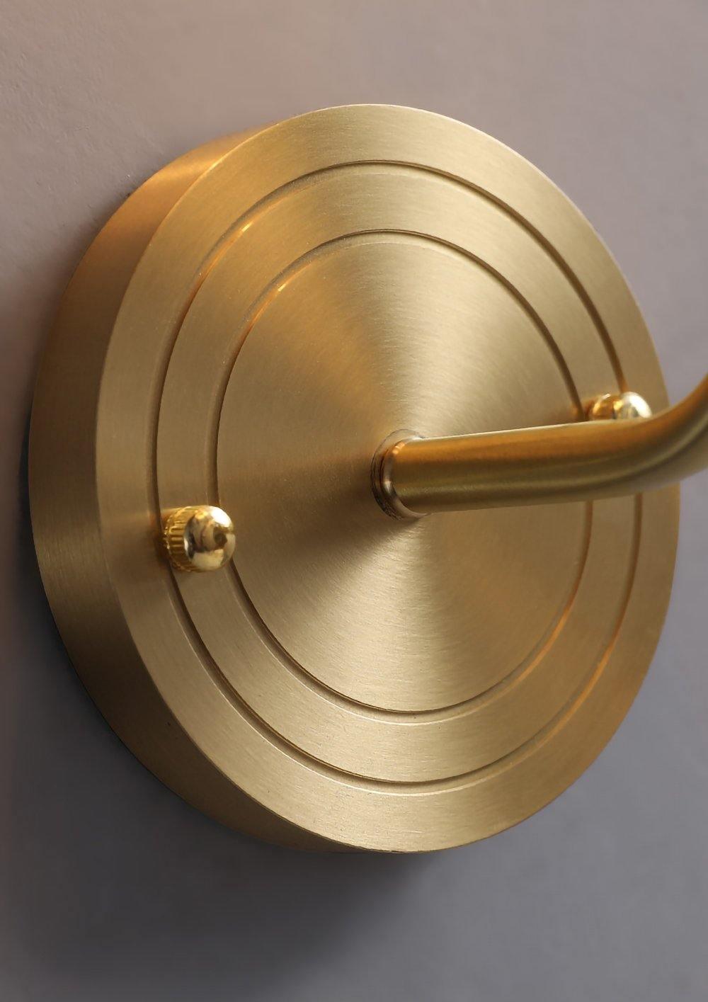 Auriviella Elegance Hirschkopf-Wandleuchte aus Messing