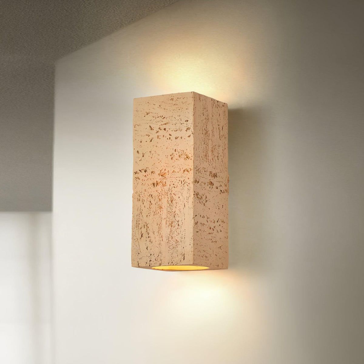 Veleraria zeitgenössische minimalistische Wandleuchte aus Verbundmaterial