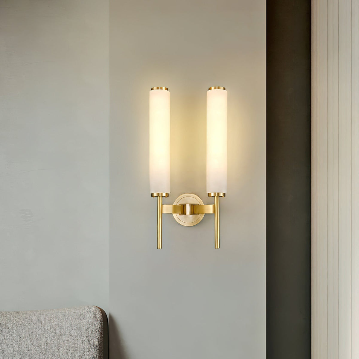 Jern Art-Déco-Wandleuchte aus Alabaster