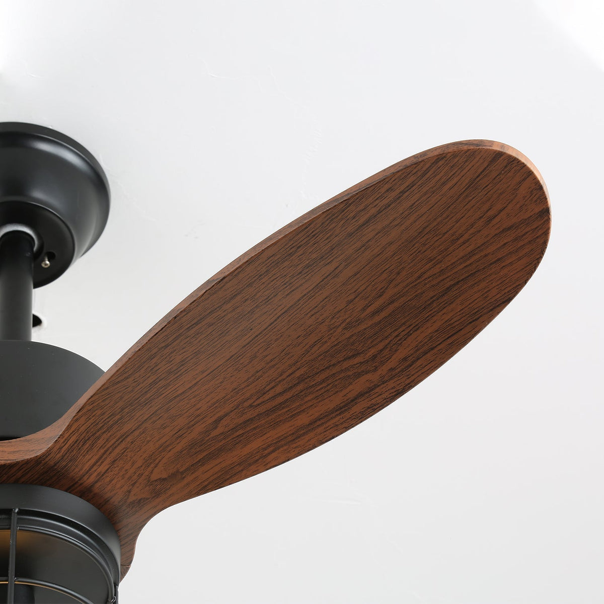 Brisora Industrieller Deckenventilator mit Beleuchtung aus Holz