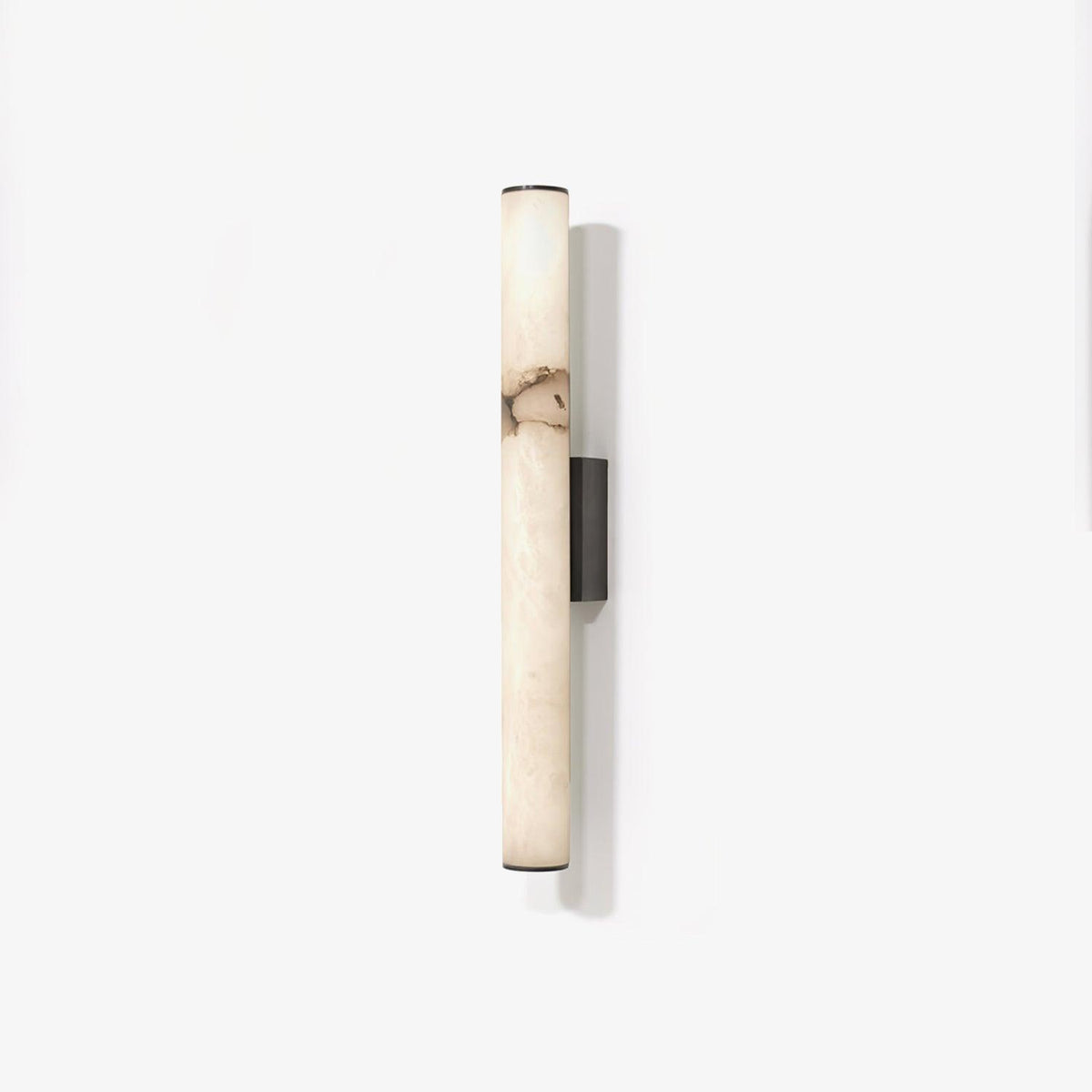 Klyr Vertikale zylindrische Alabaster-Wandleuchte