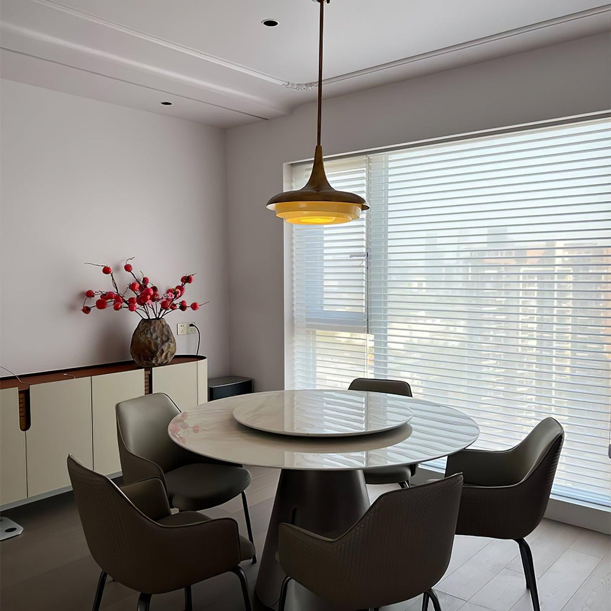 Liorinine Mid-Century-Moderner Pendelleuchte aus Glas