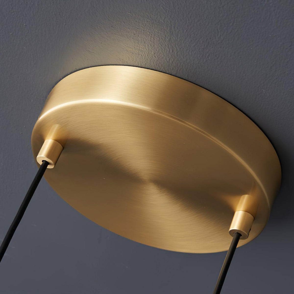 Trium moderne Pendelleuchte in Kerzenform