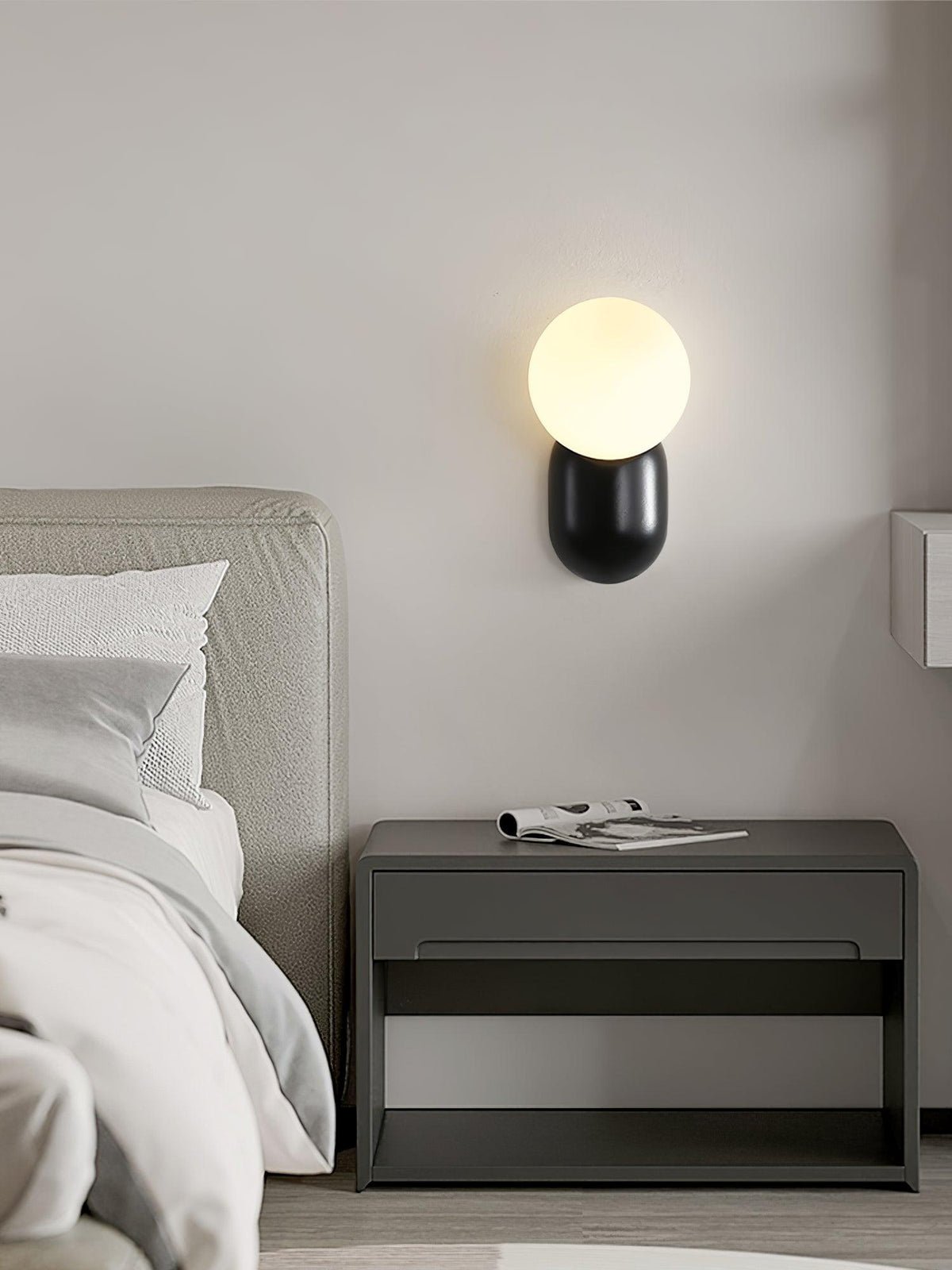 Nelo Minimalistische Wandleuchte mit Kugelschirm
