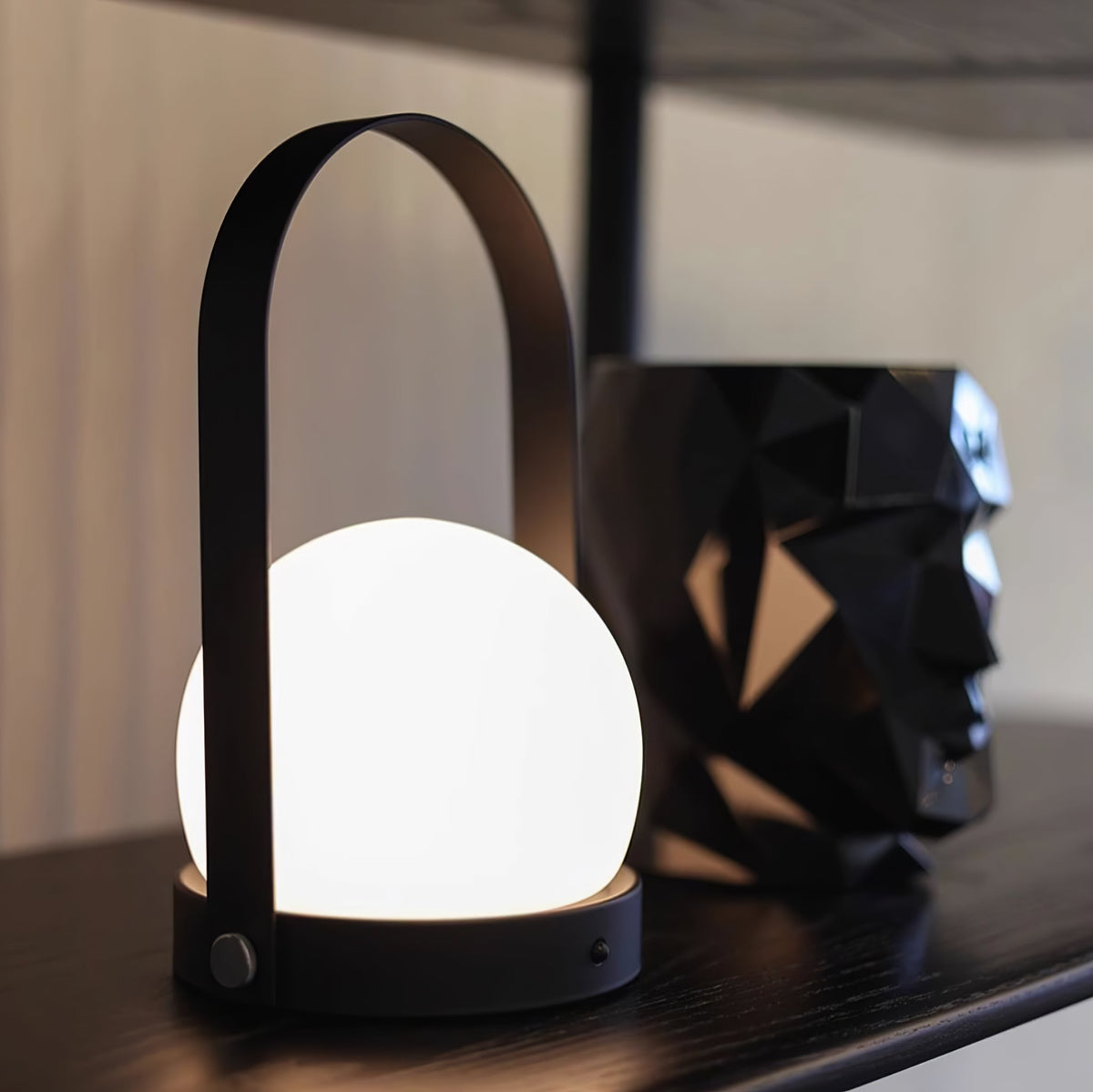 Zenon Glas Minimalistische Tischleuchte