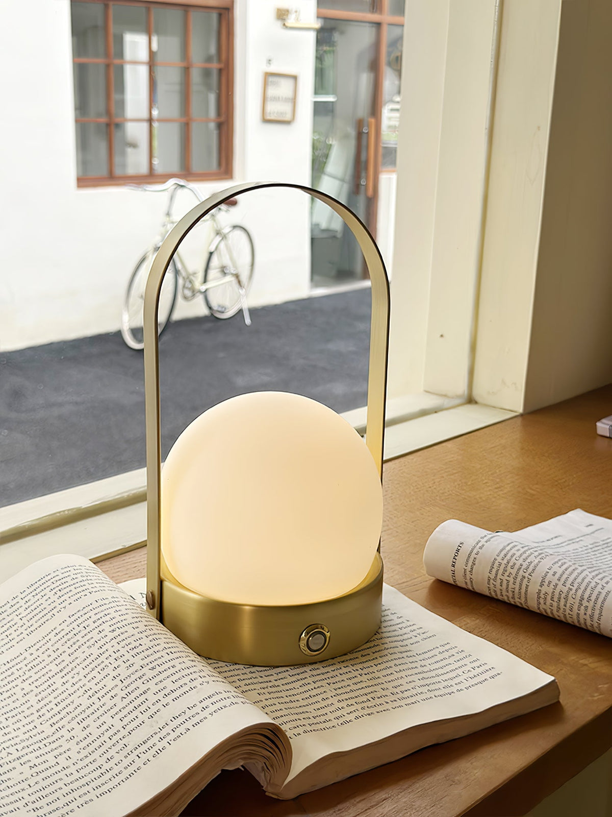 Zenon Glas Minimalistische Tischleuchte