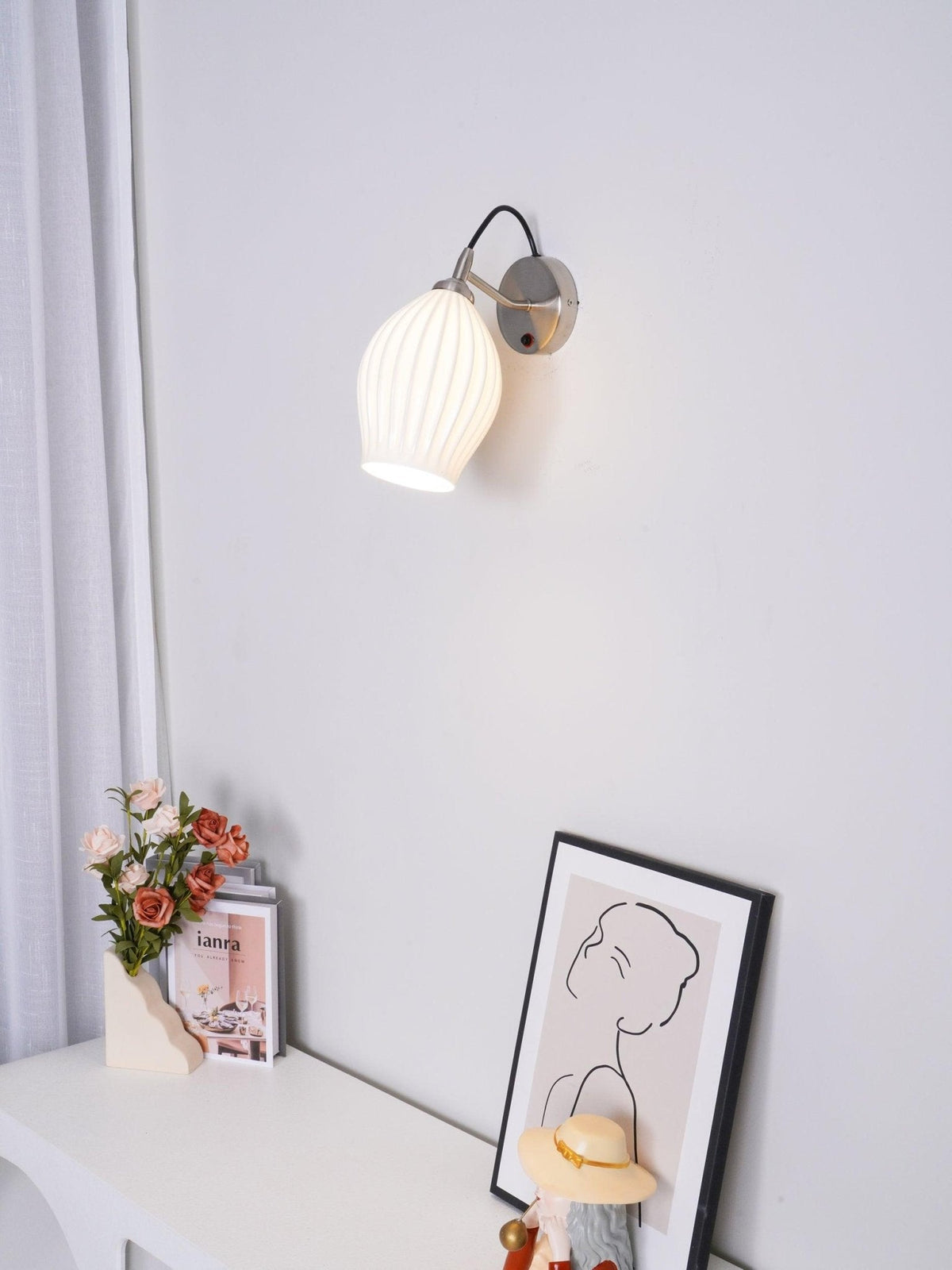 Zotalisra moderne minimalistische gerippte Keramik-Wandleuchte