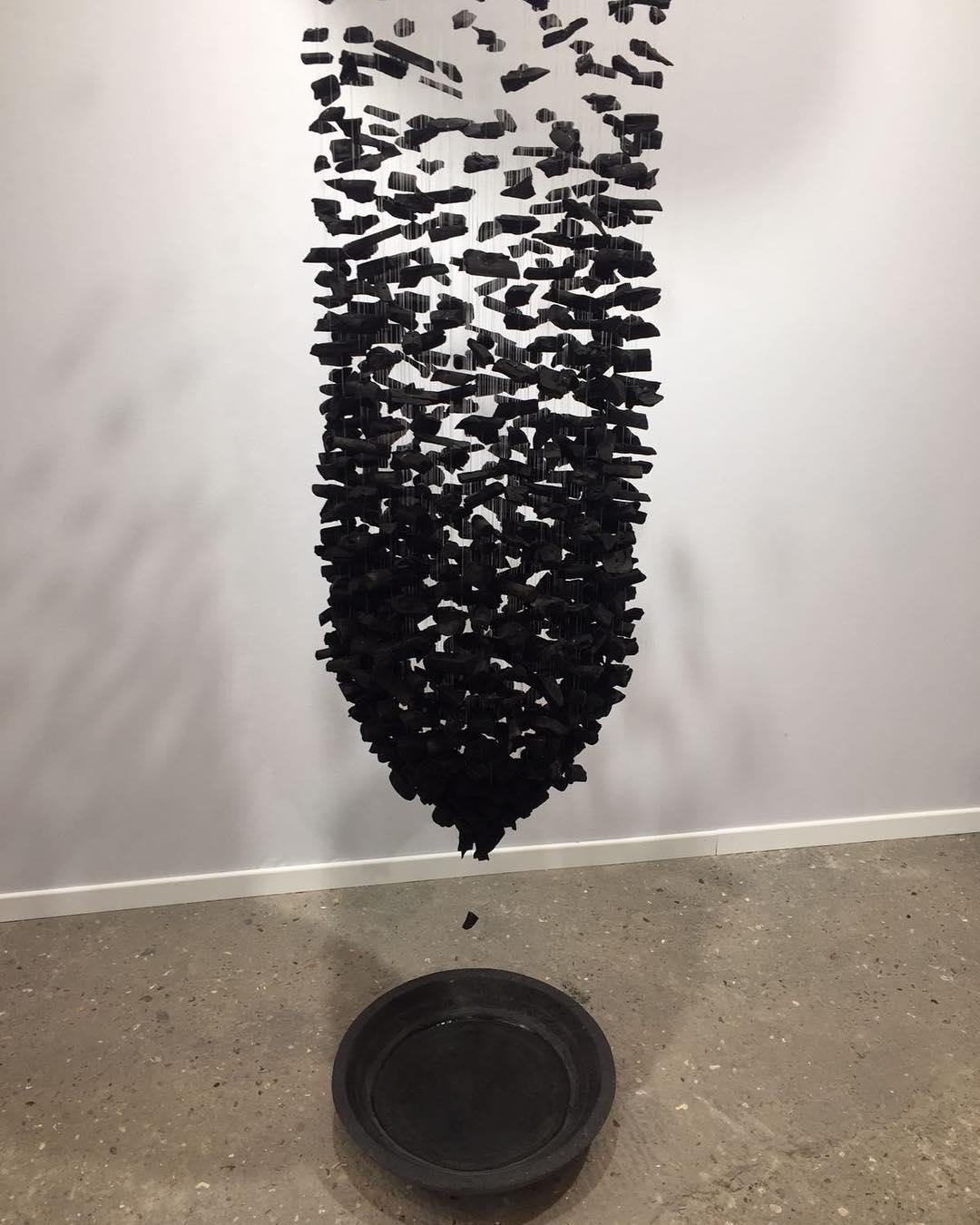 Vaelior Kronleuchter aus Schwarzem Stein im Postmodern-Luxus-Stil