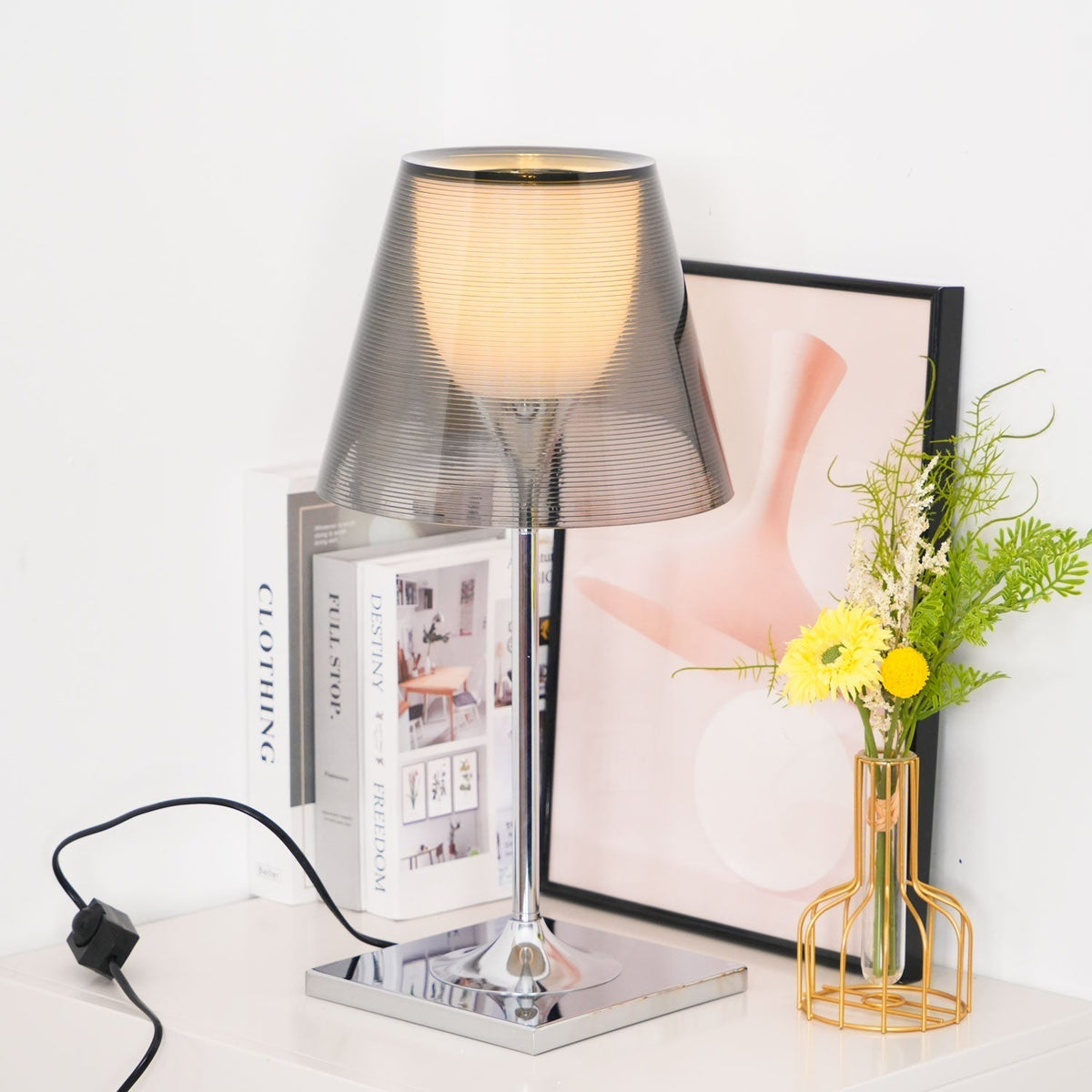 Bravon Kunststoff-Tischlampe
