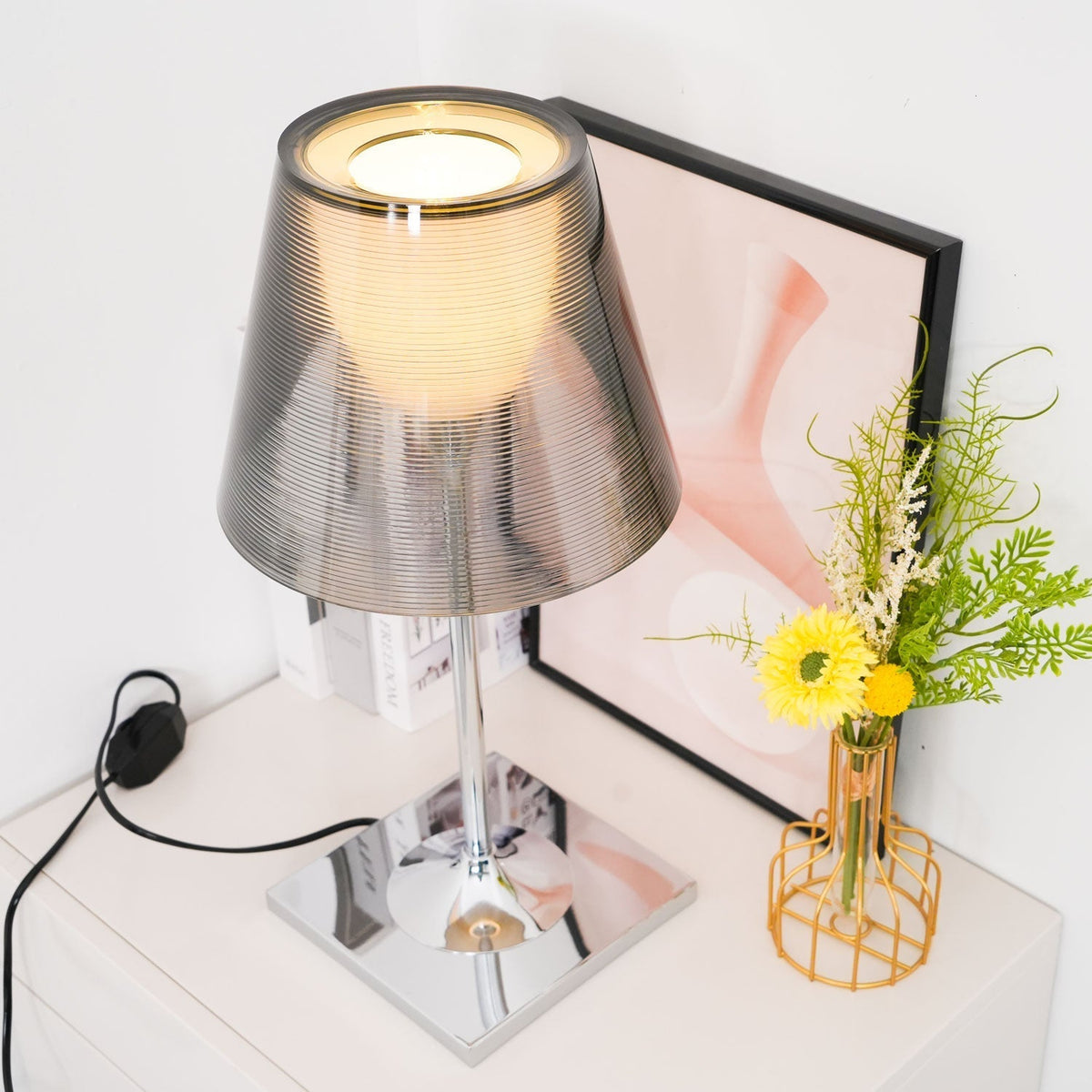 Bravon Kunststoff-Tischlampe