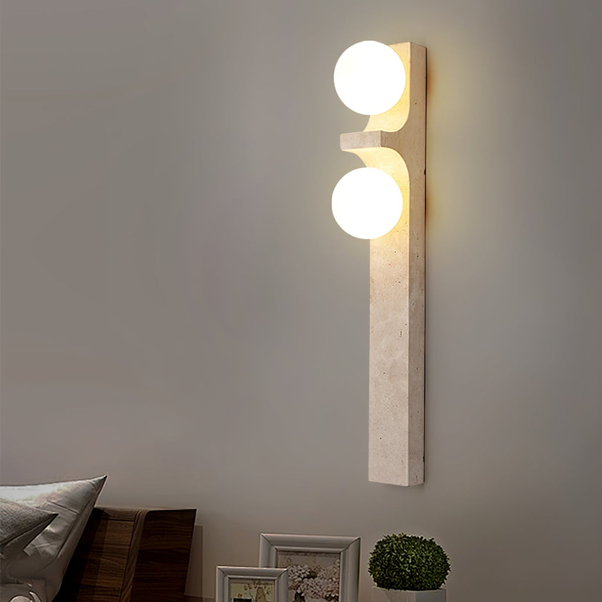 Umiren Travertine-Wandleuchte