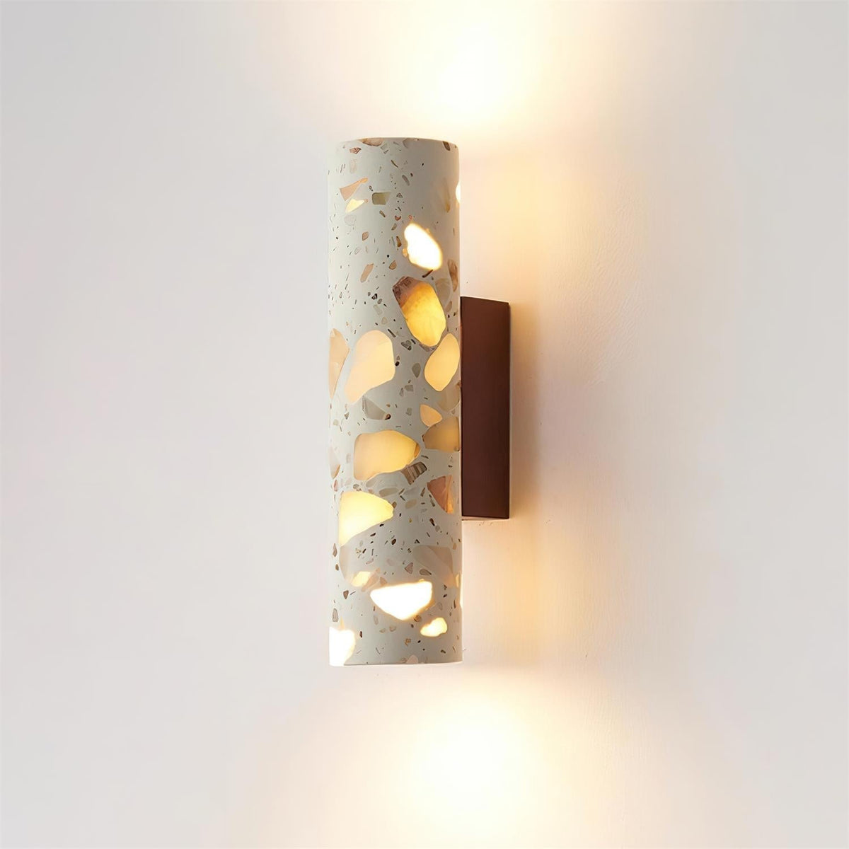 Calinaria Wandleuchte Beige Terrazzo-Stein-Zylinder minimalistisch fürs Schlafzimmer | Cielum