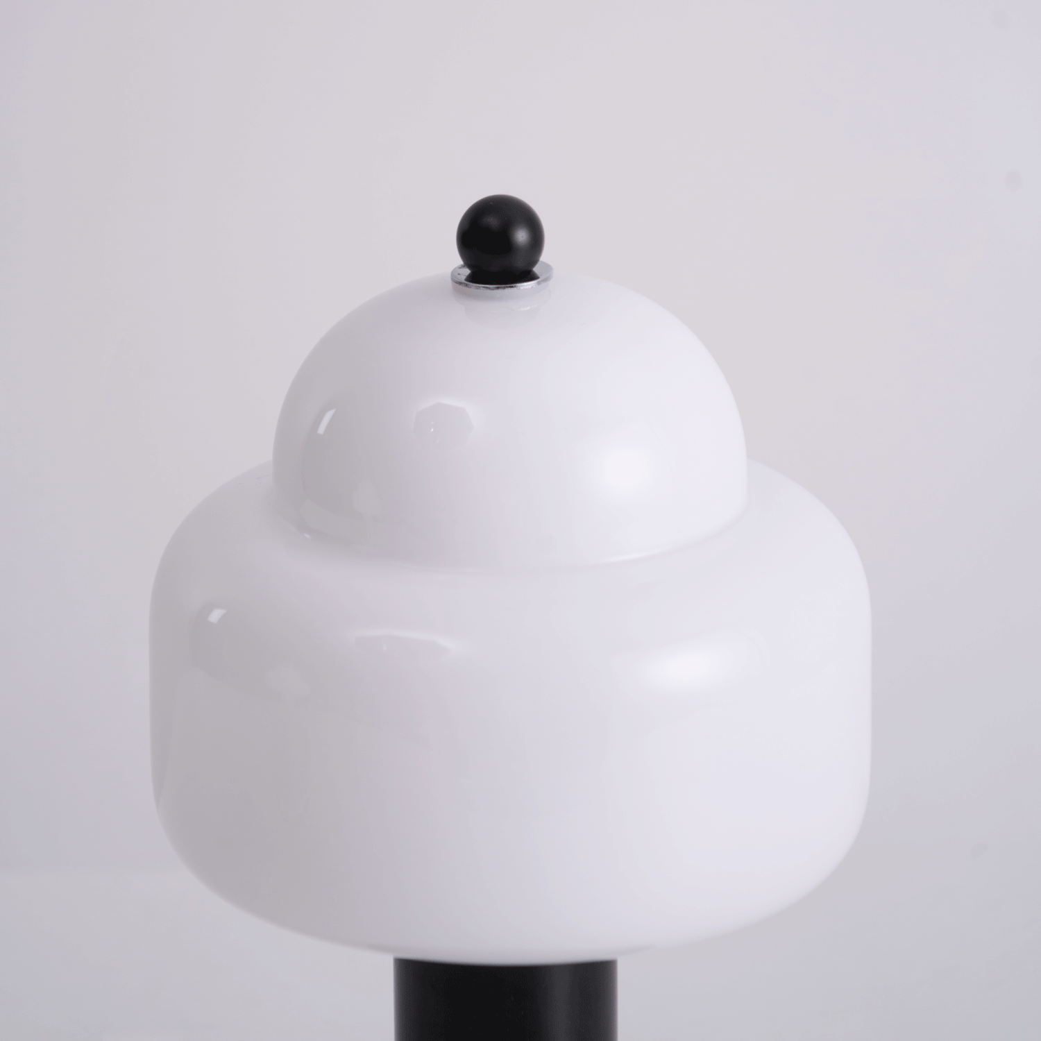 Avenaella moderne Tischleuchte