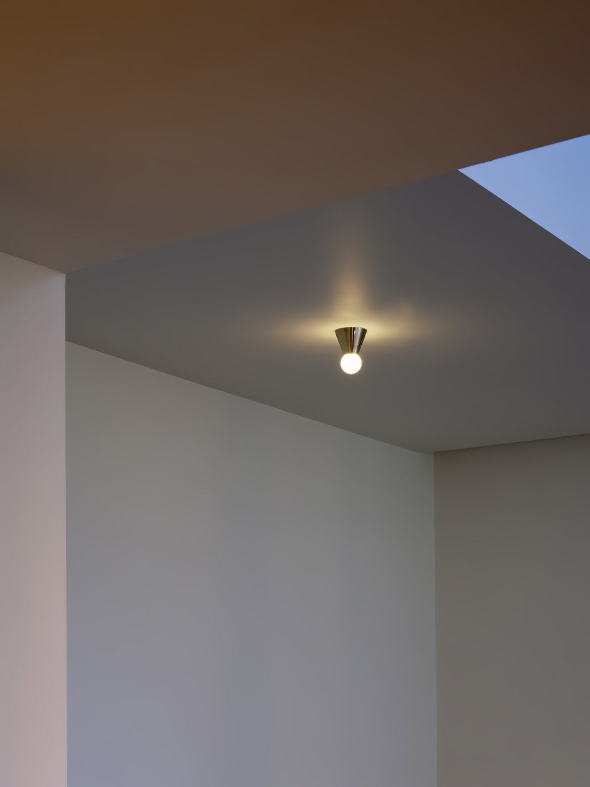 Nycareth moderne minimalistische Deckenleuchte aus Glas