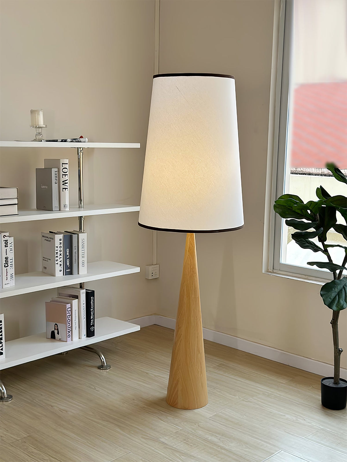 ConeLite Minimalistische Stehleuchte und mit hydrographischem Holz-Holzmaser- und Lampenschirm