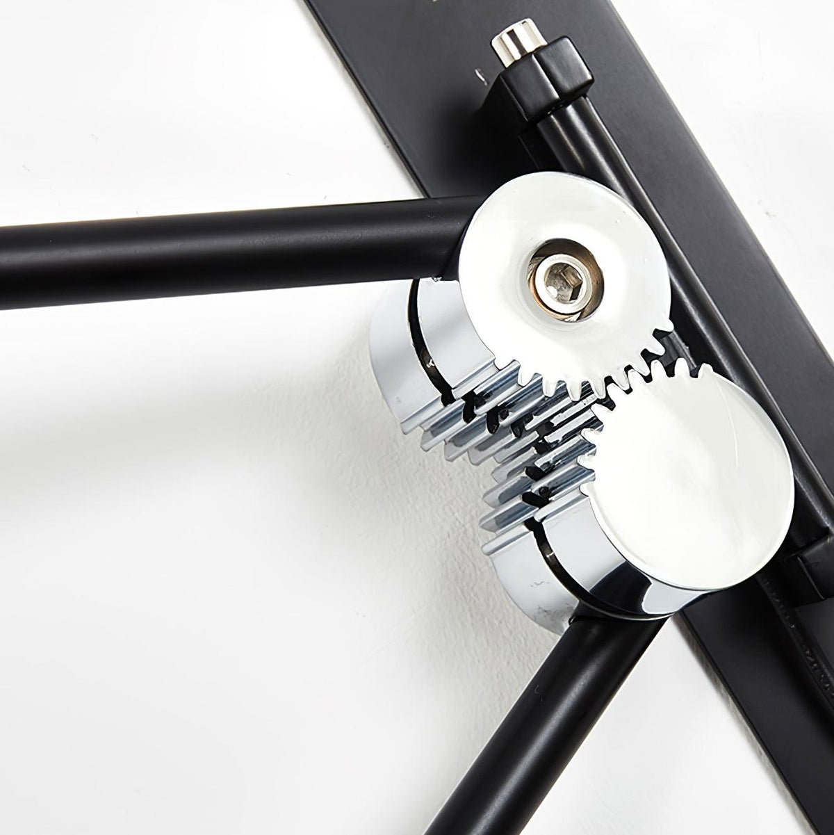 Precision Movement Wandleuchte