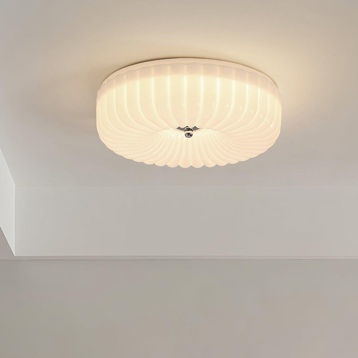 Mivone flache Deckenleuchte aus Milchglas mit Retro-Rippenstruktur
