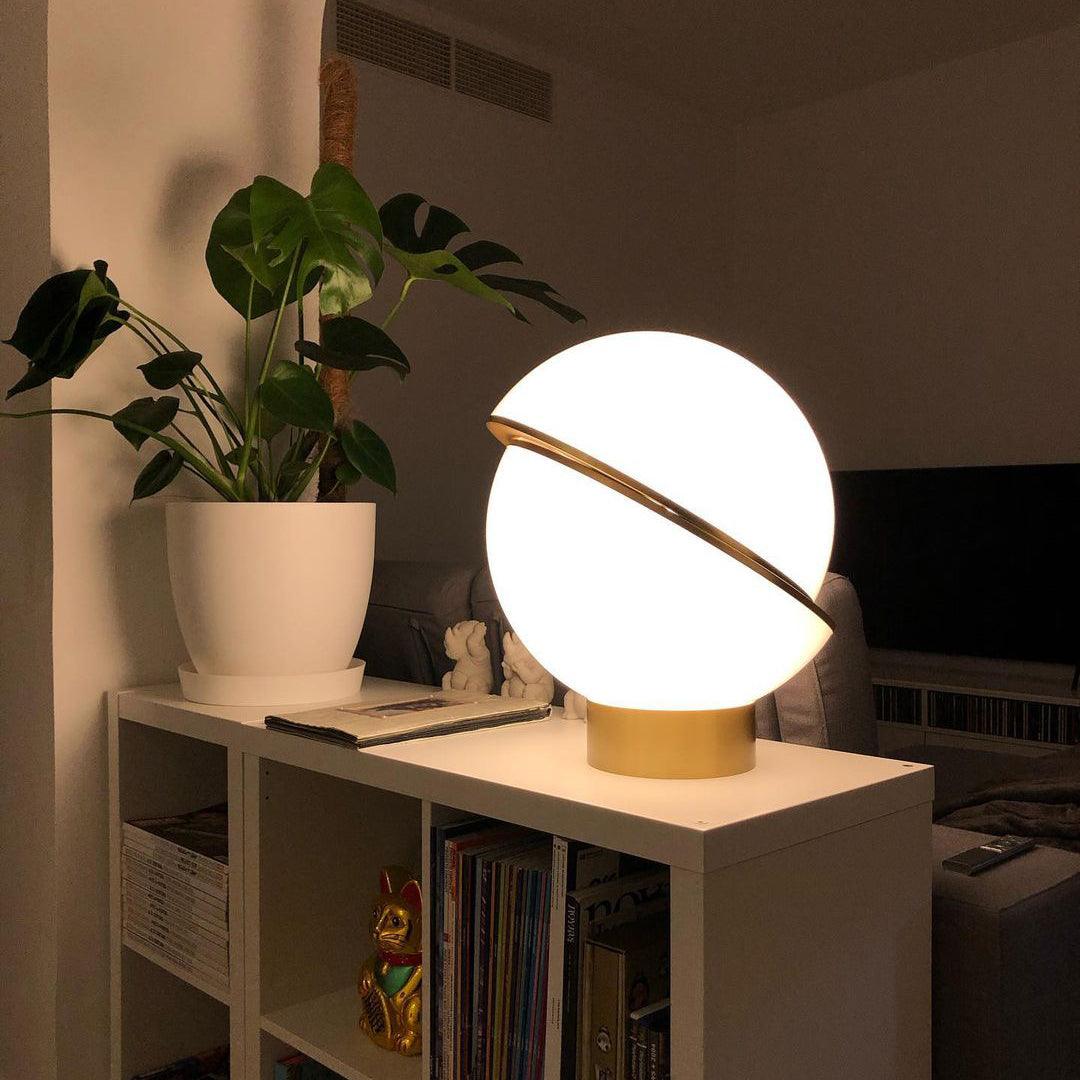 Solaria futuristische Tischleuchte
