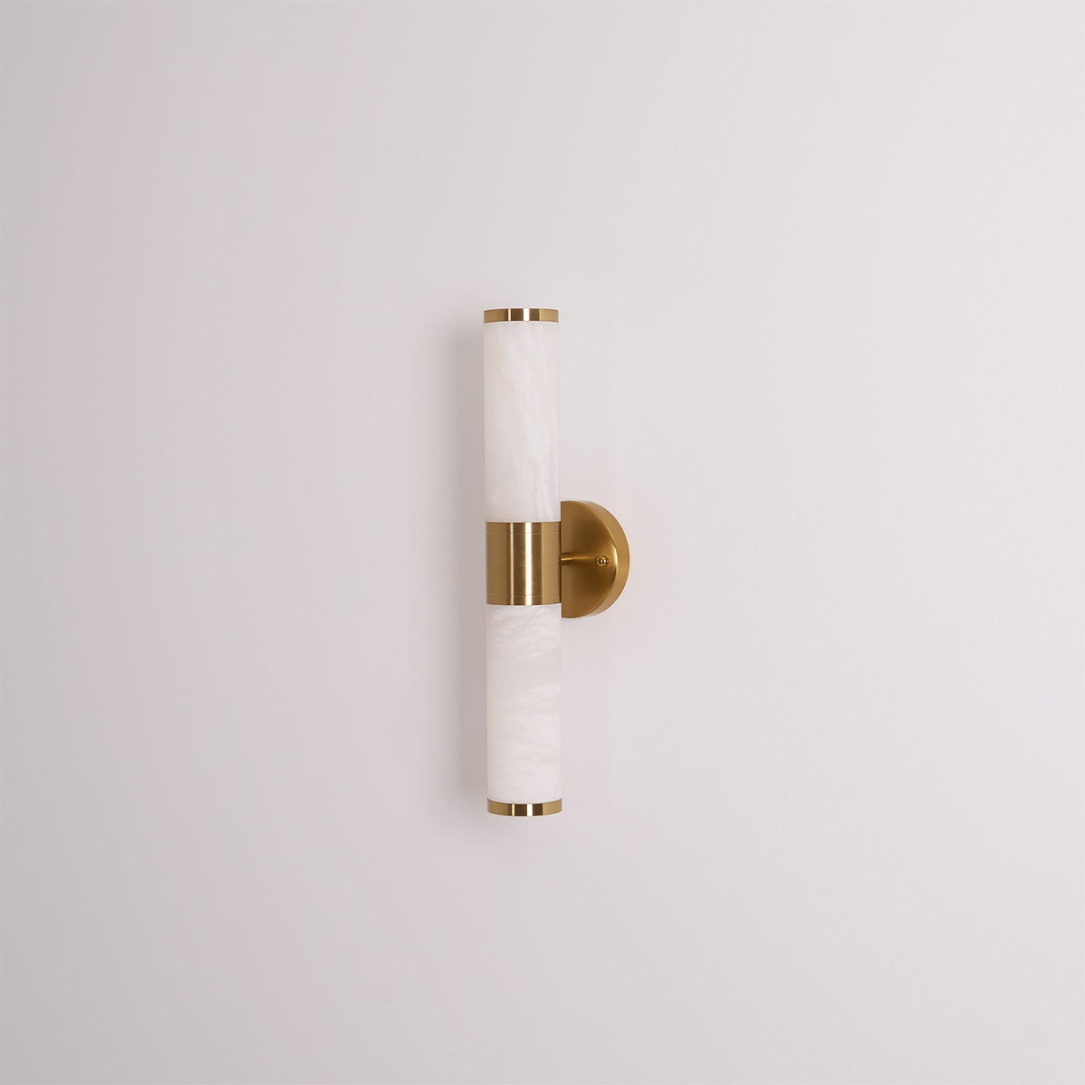 Tira Minimalistische Wandleuchte aus Alabaster