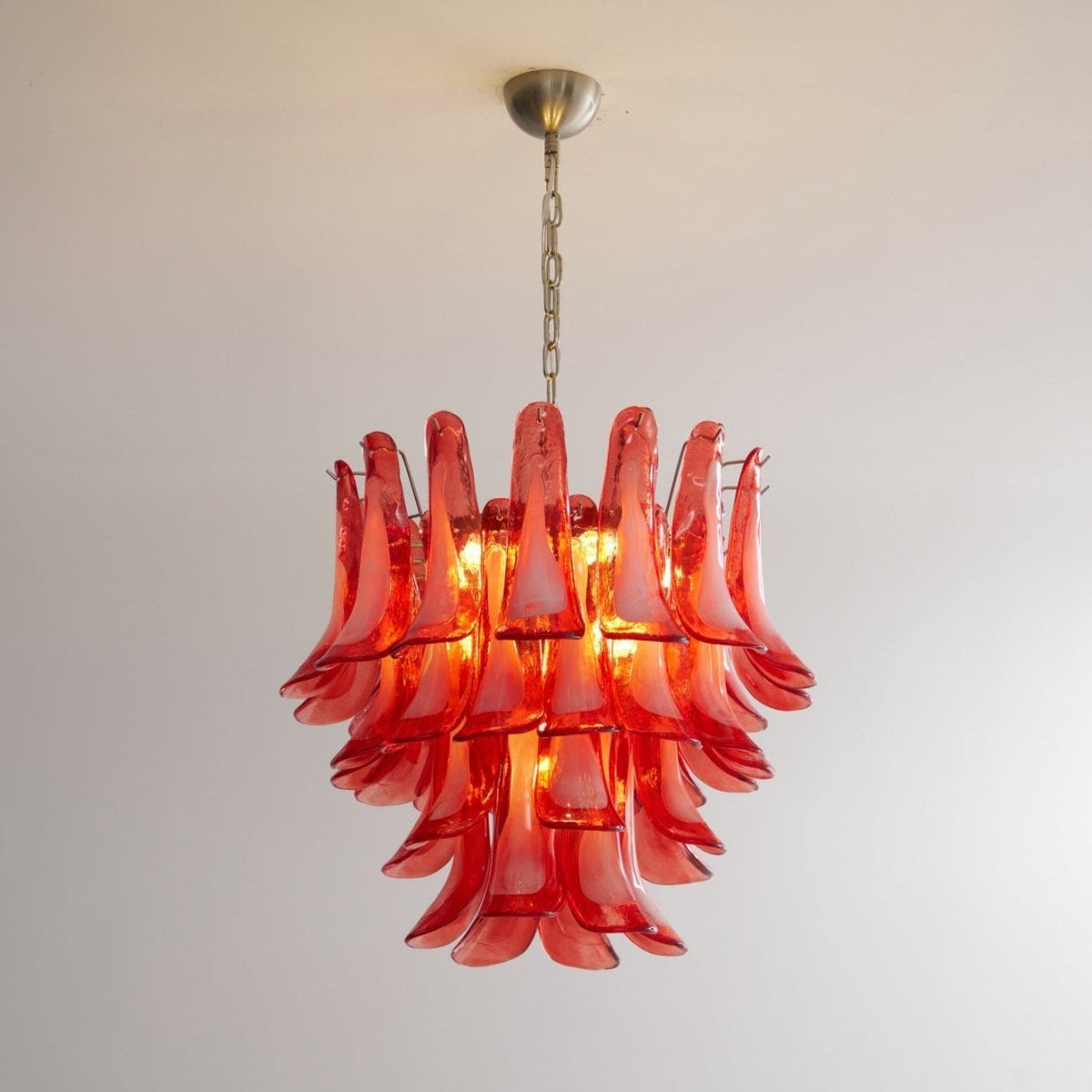 Celoelle Kronleuchter Karmesin Murano-Glasblüten geschichtet Vintage