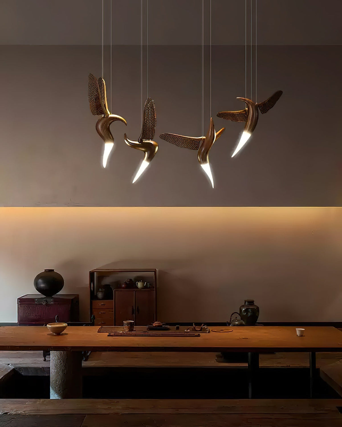 Elsilor Avian-Inspired Holz-Pendelleuchte