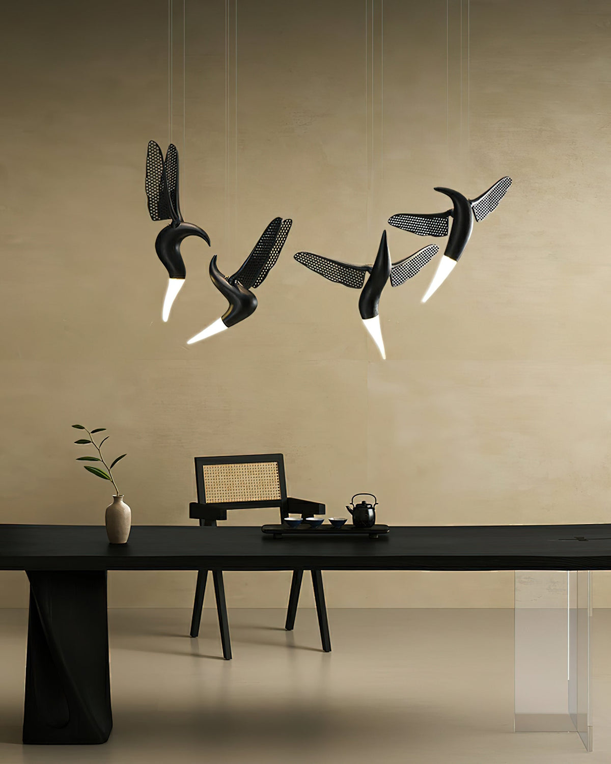 Elsilor Avian-Inspired Holz-Pendelleuchte