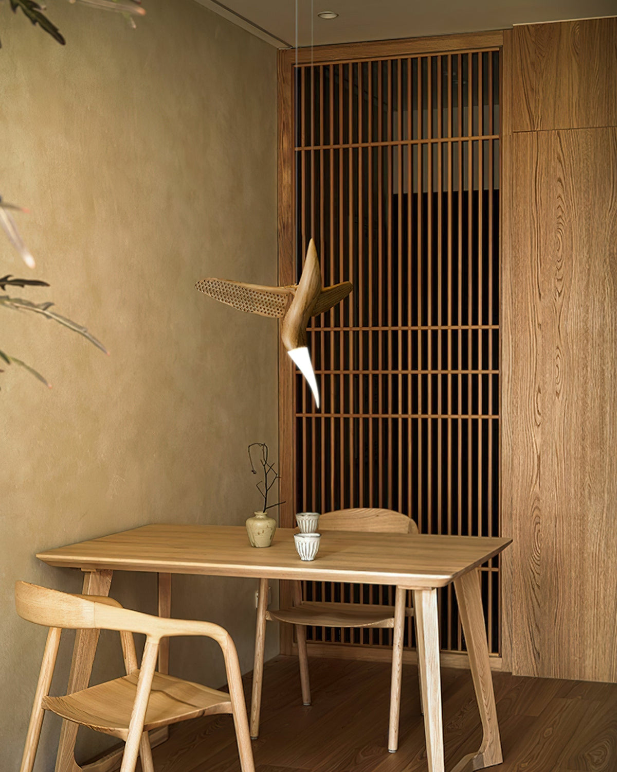 Elsilor Avian-Inspired Holz-Pendelleuchte