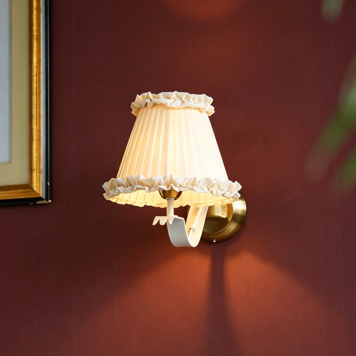 Rosabelle Ruffle Wandleuchte