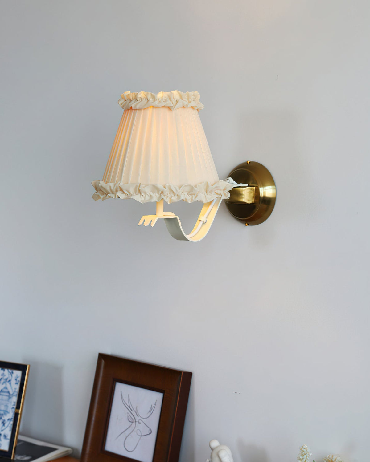 Rosabelle Ruffle Wandleuchte
