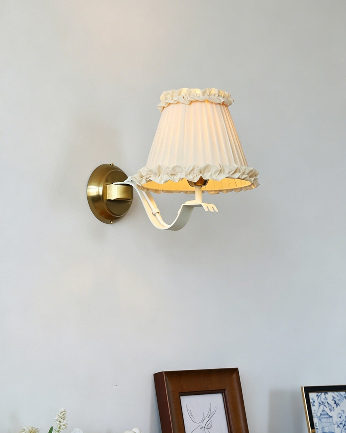 Rosabelle Ruffle Wandleuchte