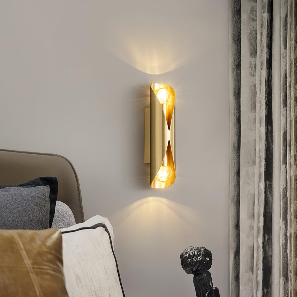 Veyric Diamant-Messing-Wandleuchte