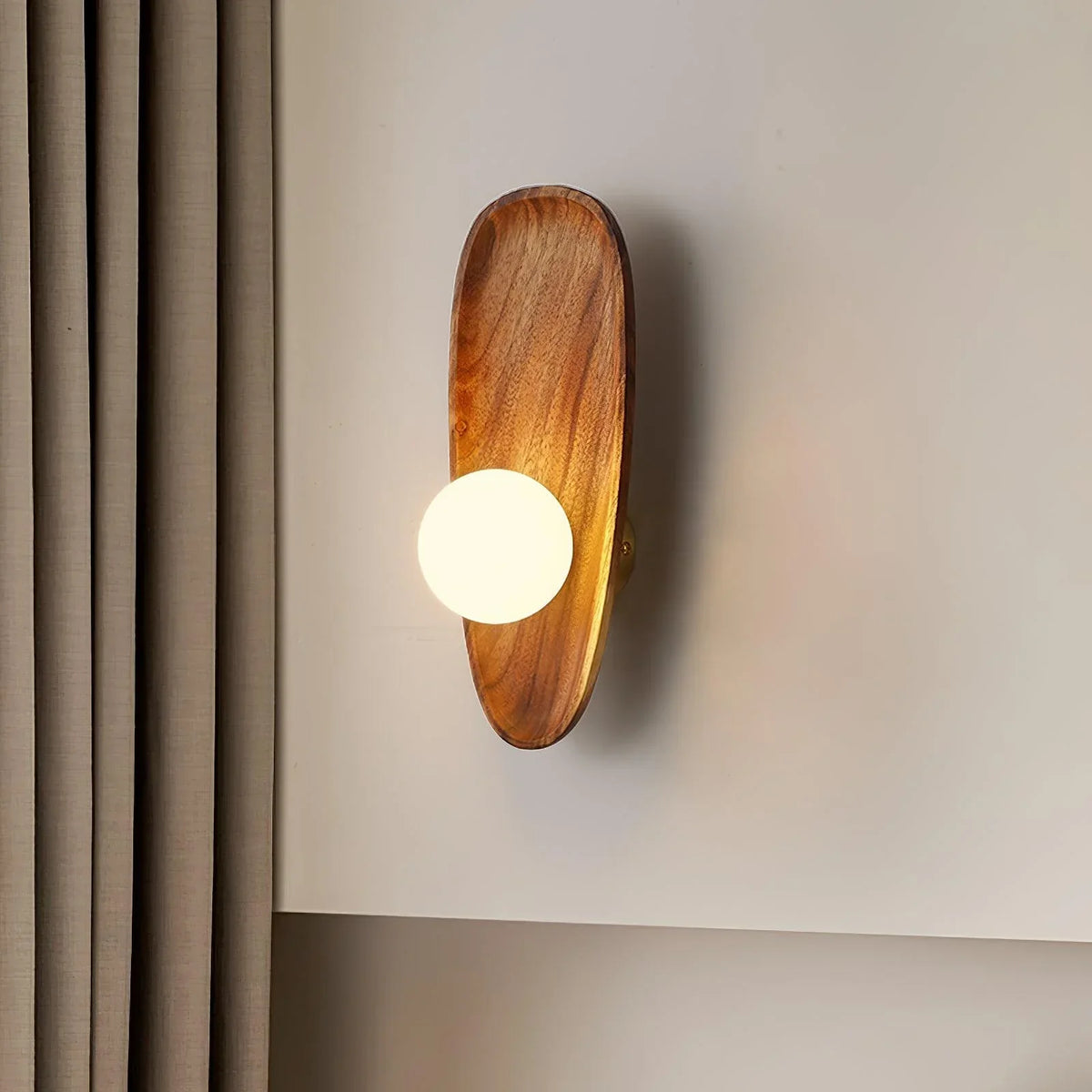 Ligno Wandleuchte aus Naturholz und Glas