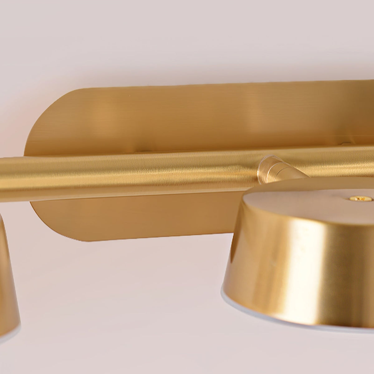 Xara Premium Elegance Vanity Messing Wandleuchte