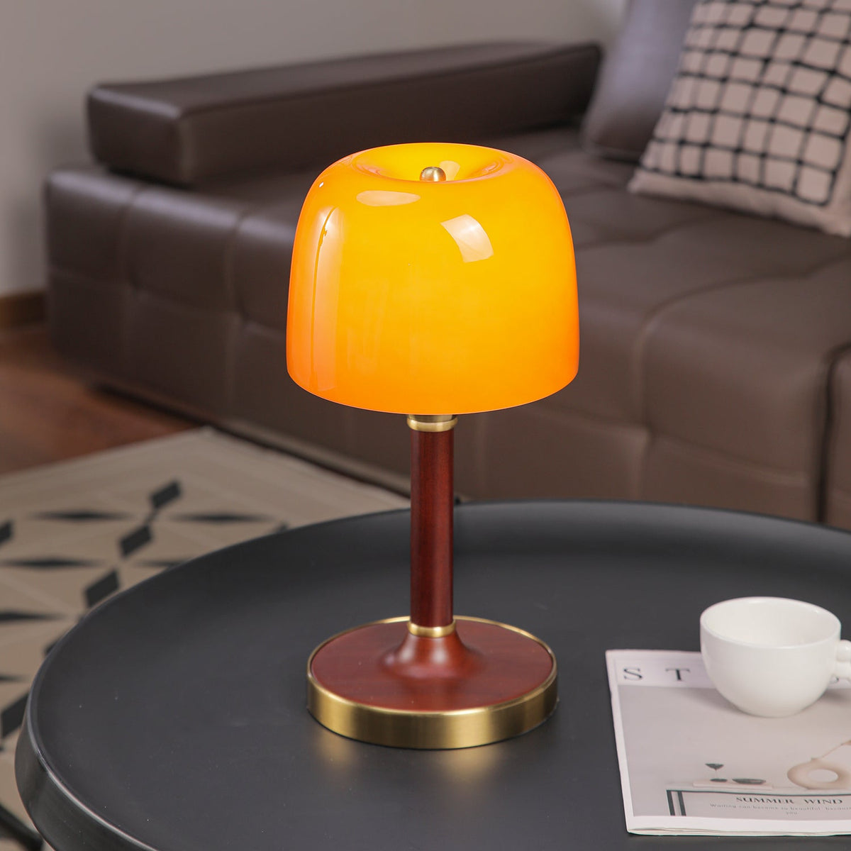 Rinariella Tischlampe aus Holz im Retro-Stil