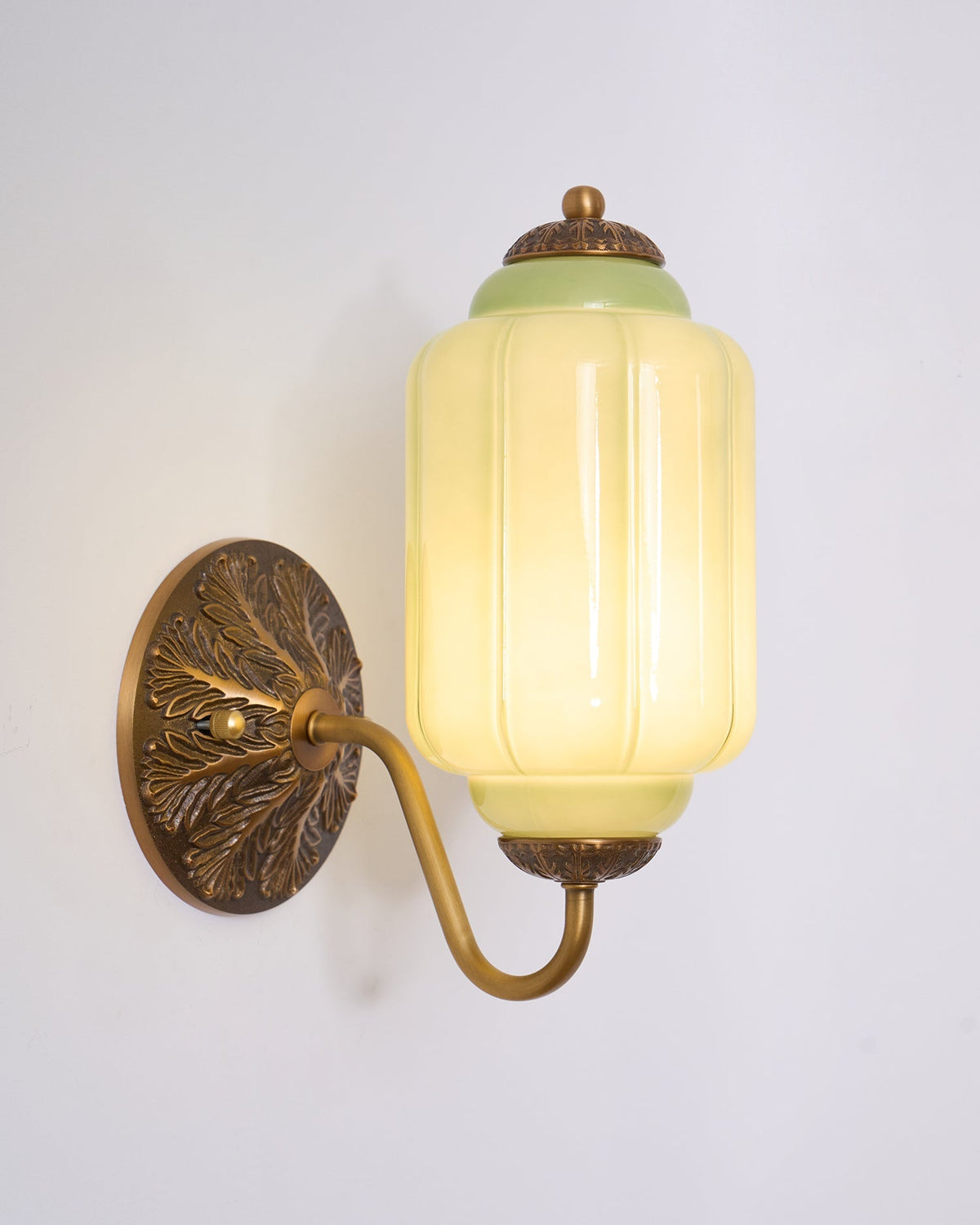 Melvane Vintage Pink-Glas-Wandleuchte
