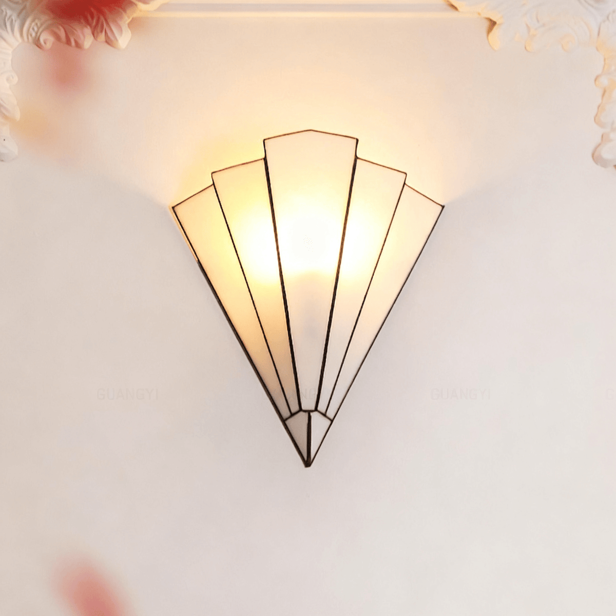 Lila Deco Wandleuchte