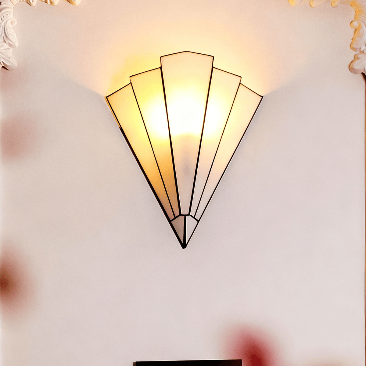 Lila Deco Wandleuchte