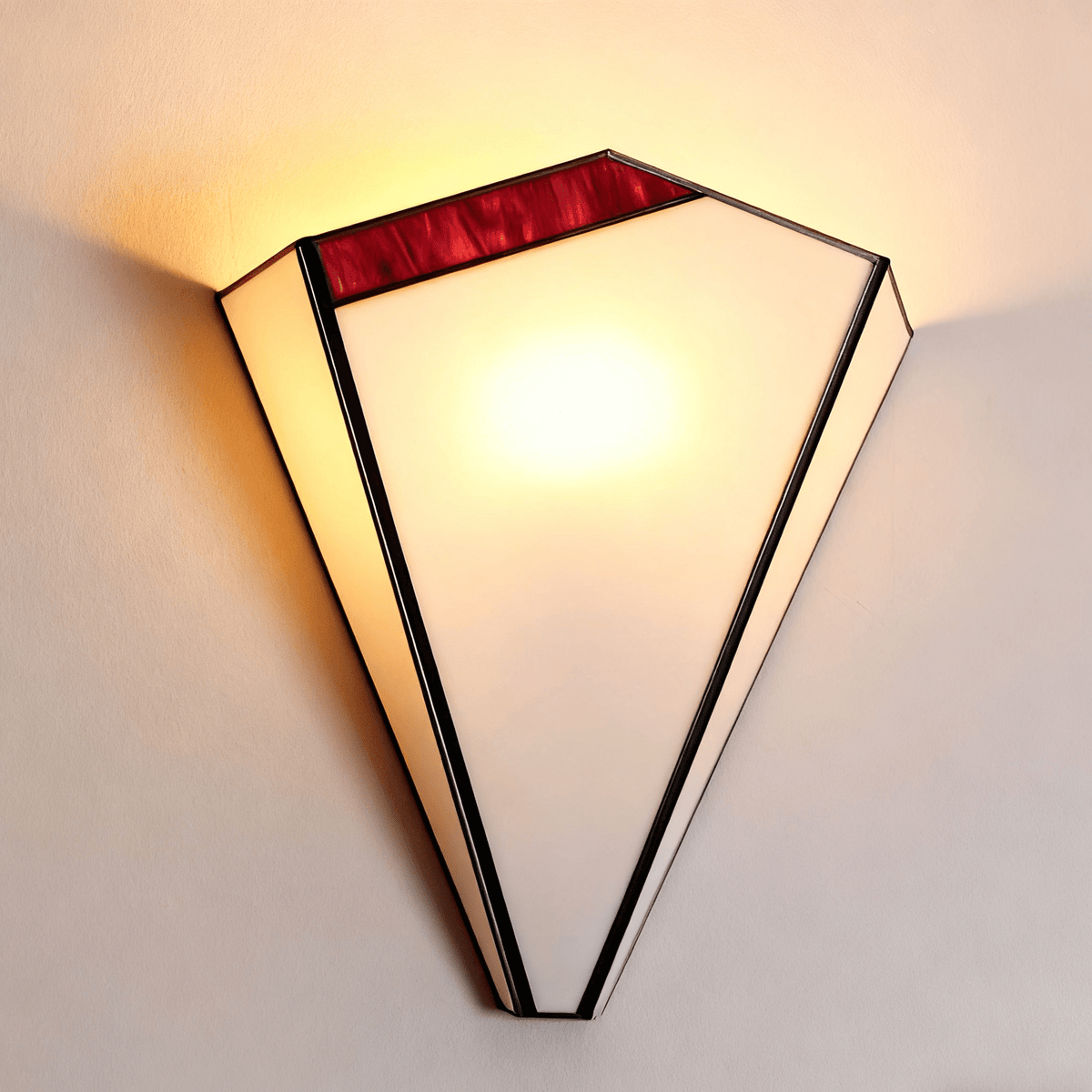 Lila Deco Wandleuchte