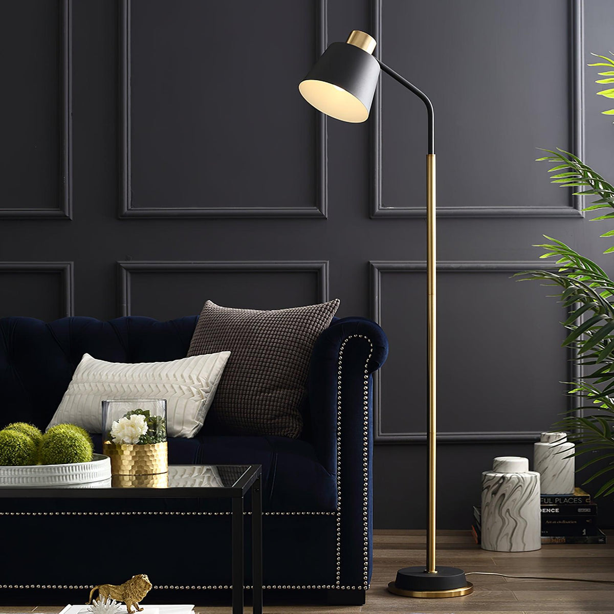 Xildas Schwarz & Gold Minimalistische Stehleuchte