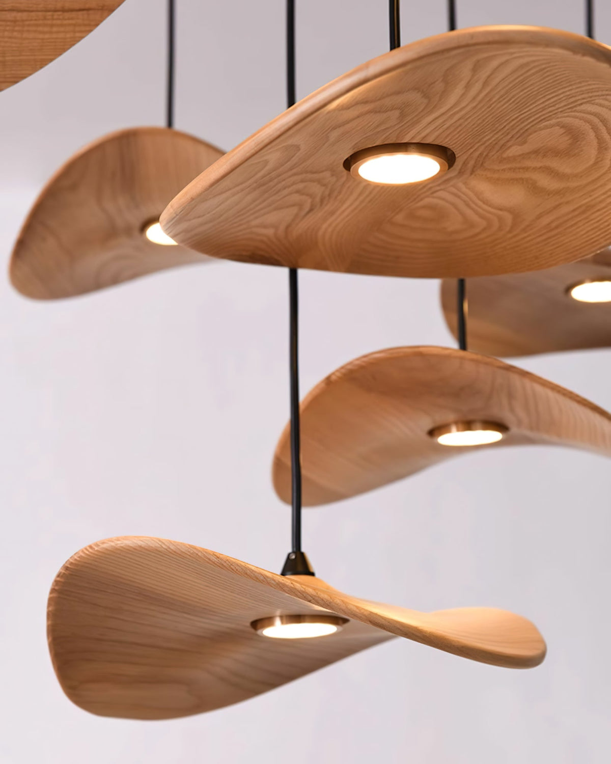 Abbott Kronleuchter zeitgenössisch minimalistisch leerer Blatt Holz