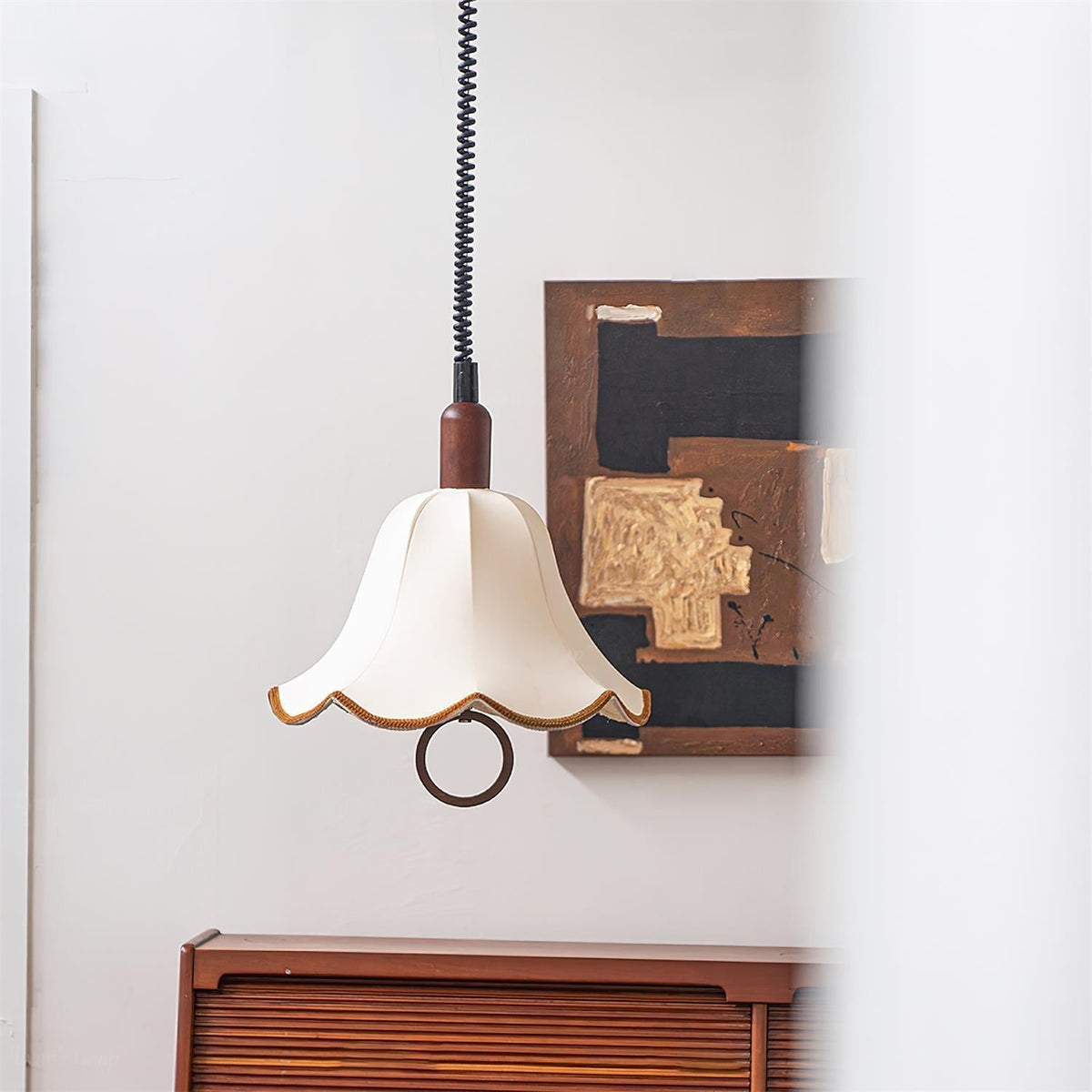 Eurvaryra Pendelleuchte aus Stoff und Holz im klassischen eleganten Stil