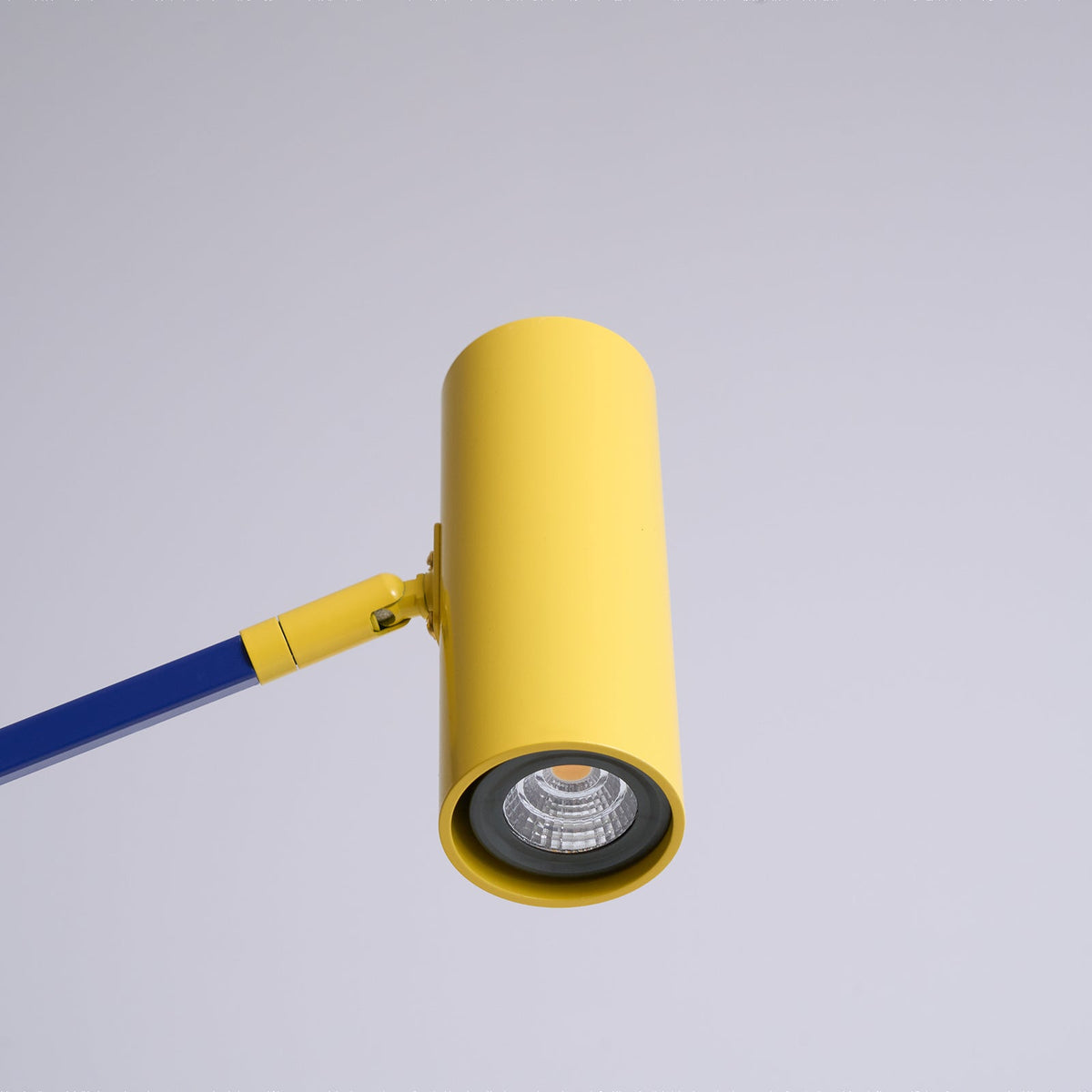Ember zeitgenössische minimalistische Tischlampe