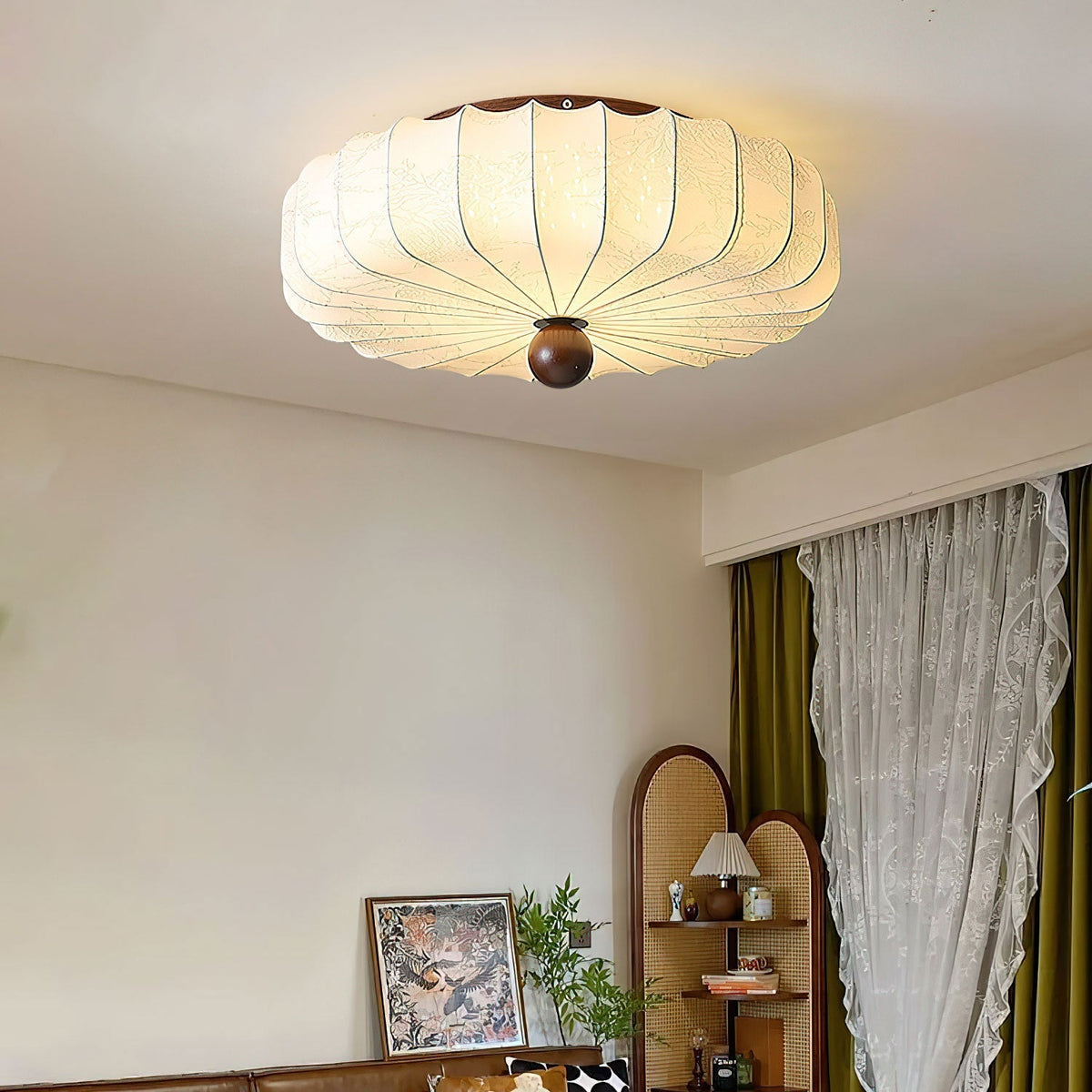 Lotus Deckenleuchte aus Stoff in Beige